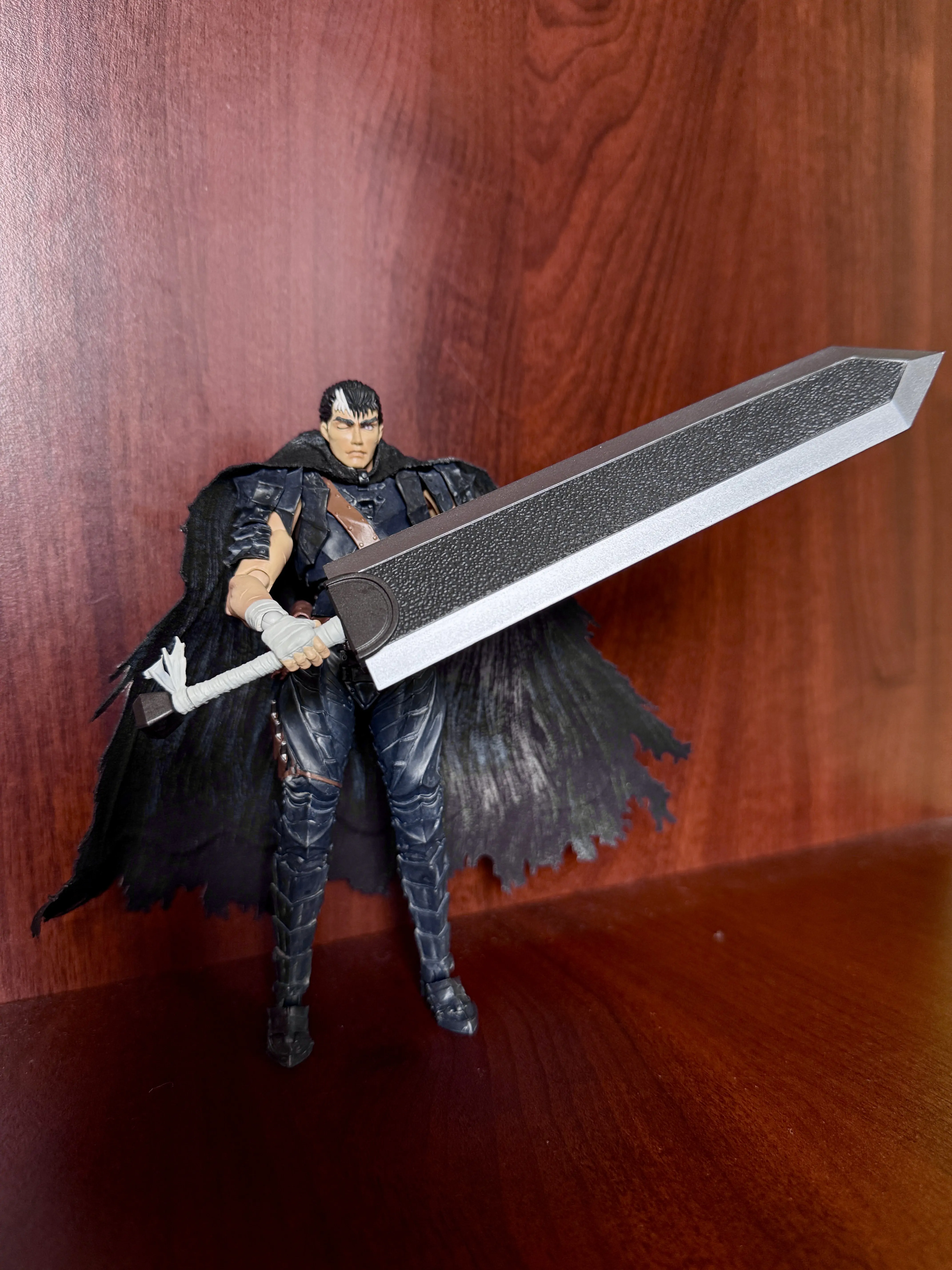 Berserk S.H. Figuarts Akčná Figúrka Guts (Berserker Armor) 16 cm produktová fotografia