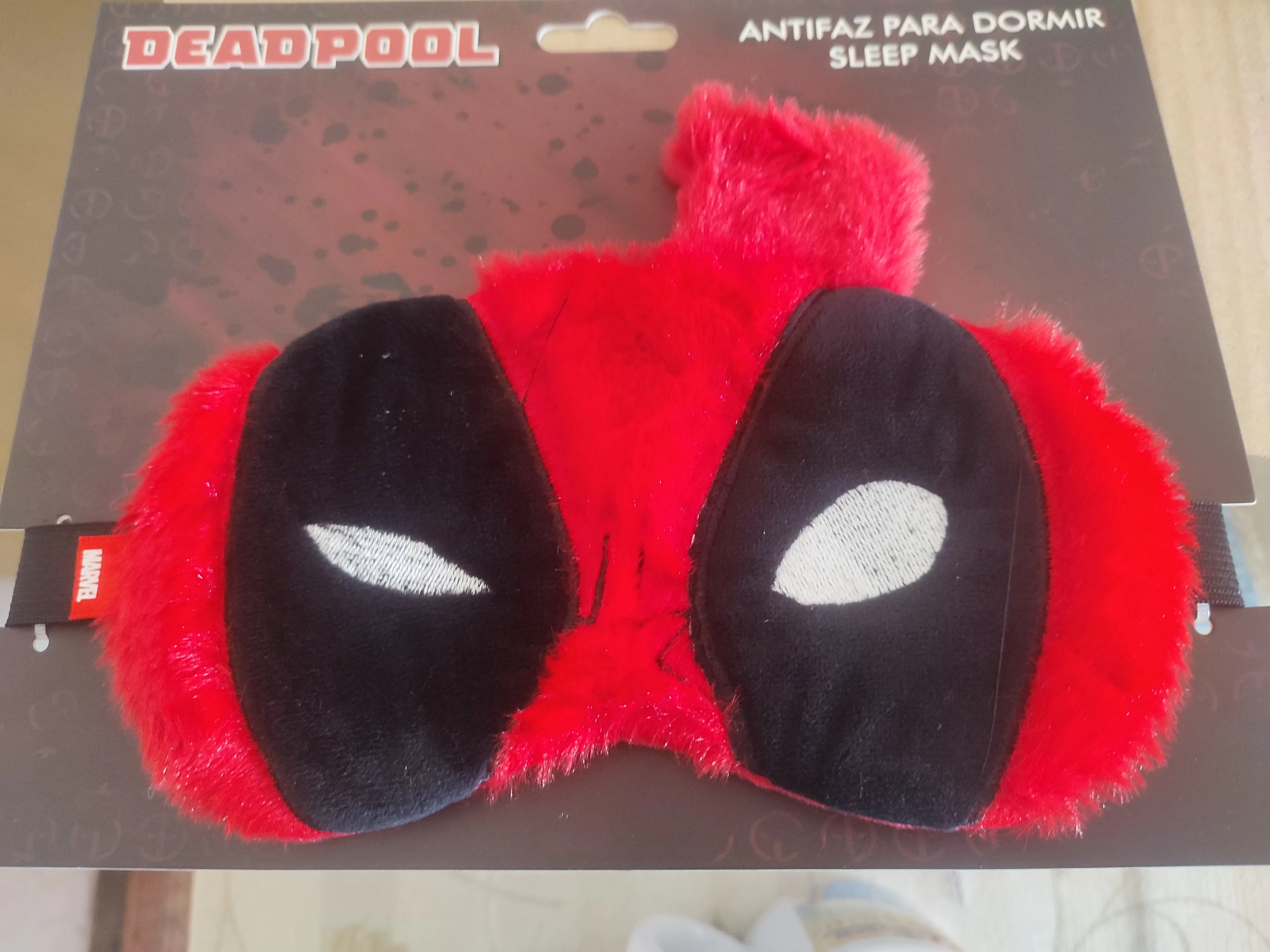 Marvel Deadpool nočná maska pre dospelých produktová fotografia