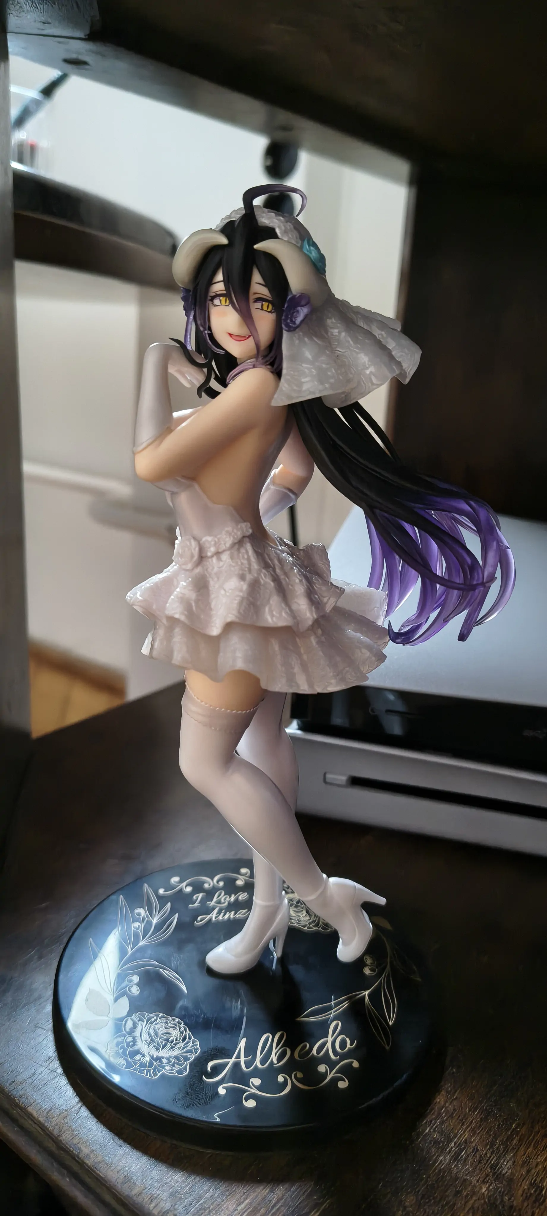 Overlord Coreful PVC Socha Albedo Wedding Ver. 18 cm produktová fotografia