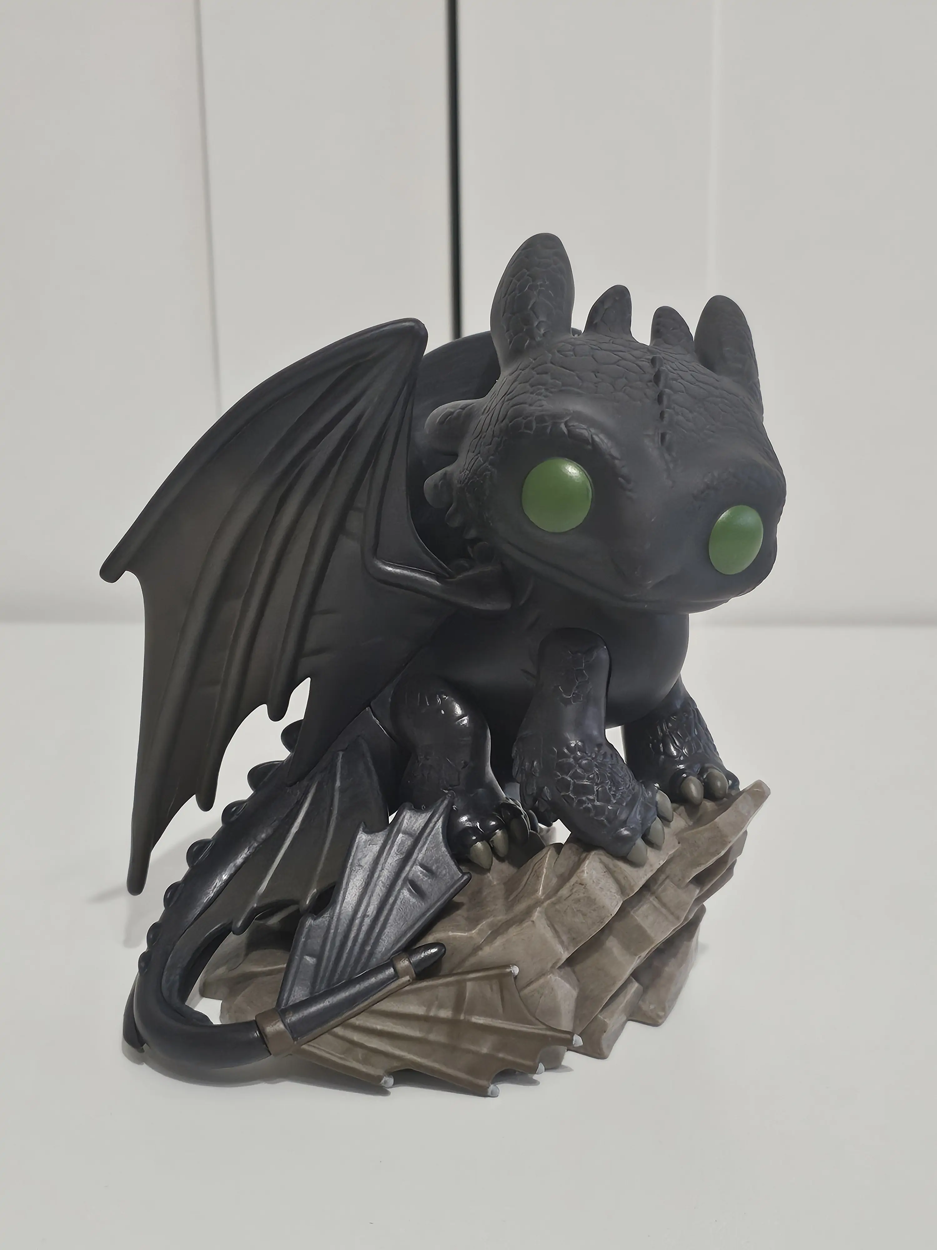 How to Train Your Dragon LAM Funko POP! Deluxe vinylová figúrka Toothless 16 cm produktová fotografia