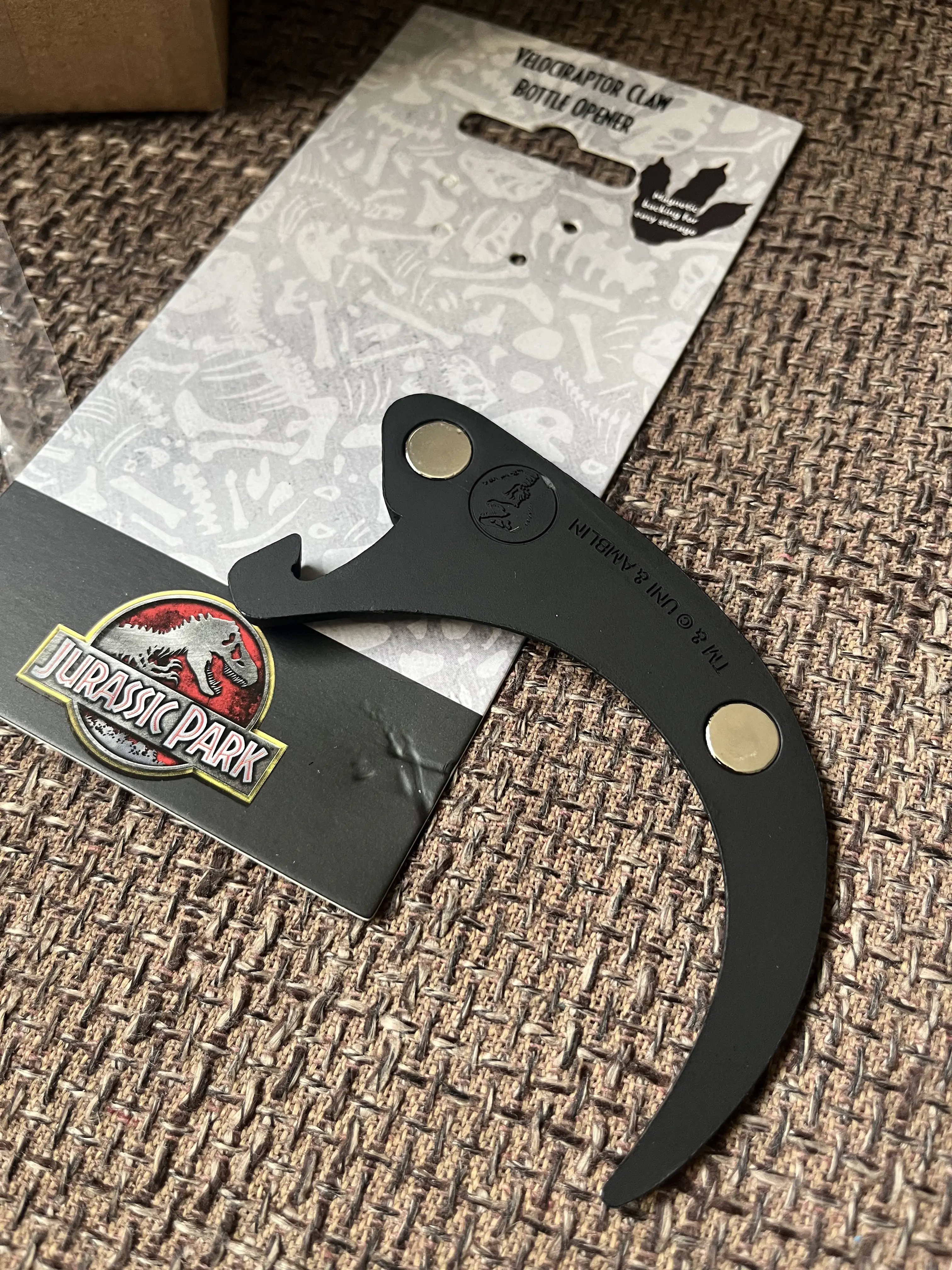 Jurassic Park Otvárač na fľaše Velociraptor Claw produktová fotografia