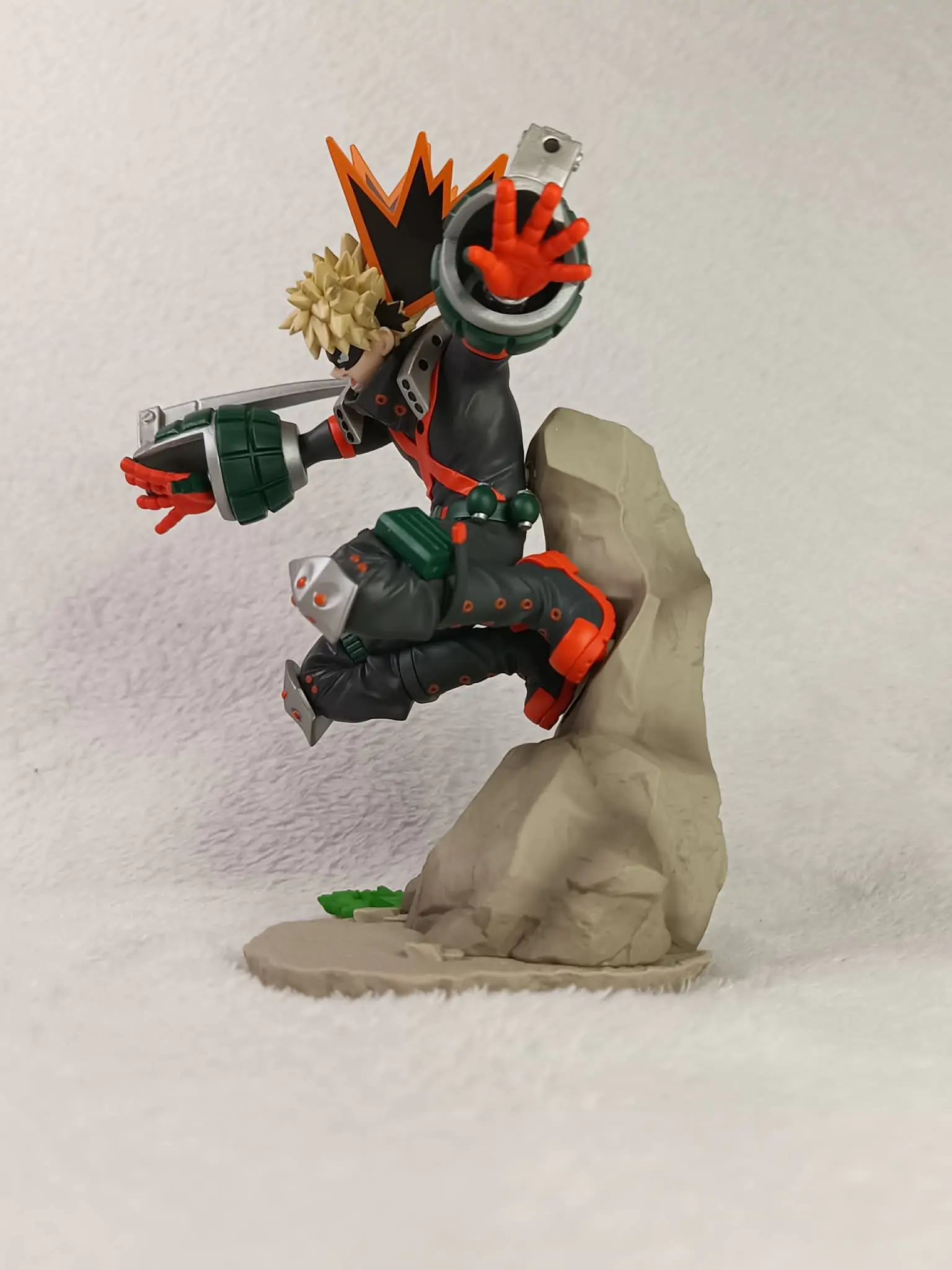 My Hero Academia: You´re Next Xross Link Anime PVC Socha Katsuki Bakugo 18 cm produktová fotografia