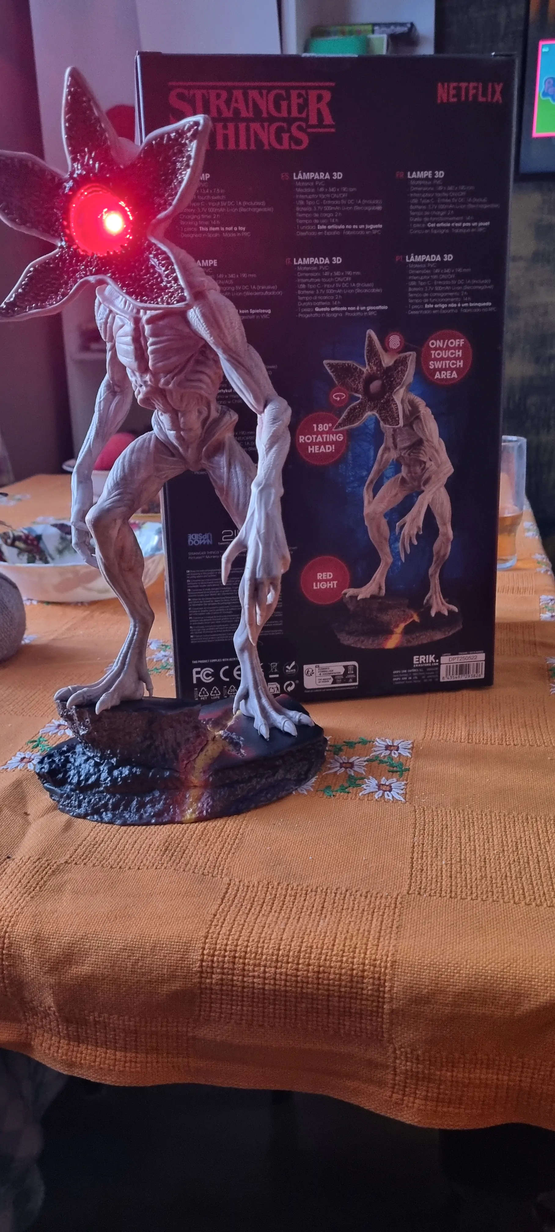 Stranger Things Demogorgon lampa produktová fotografia