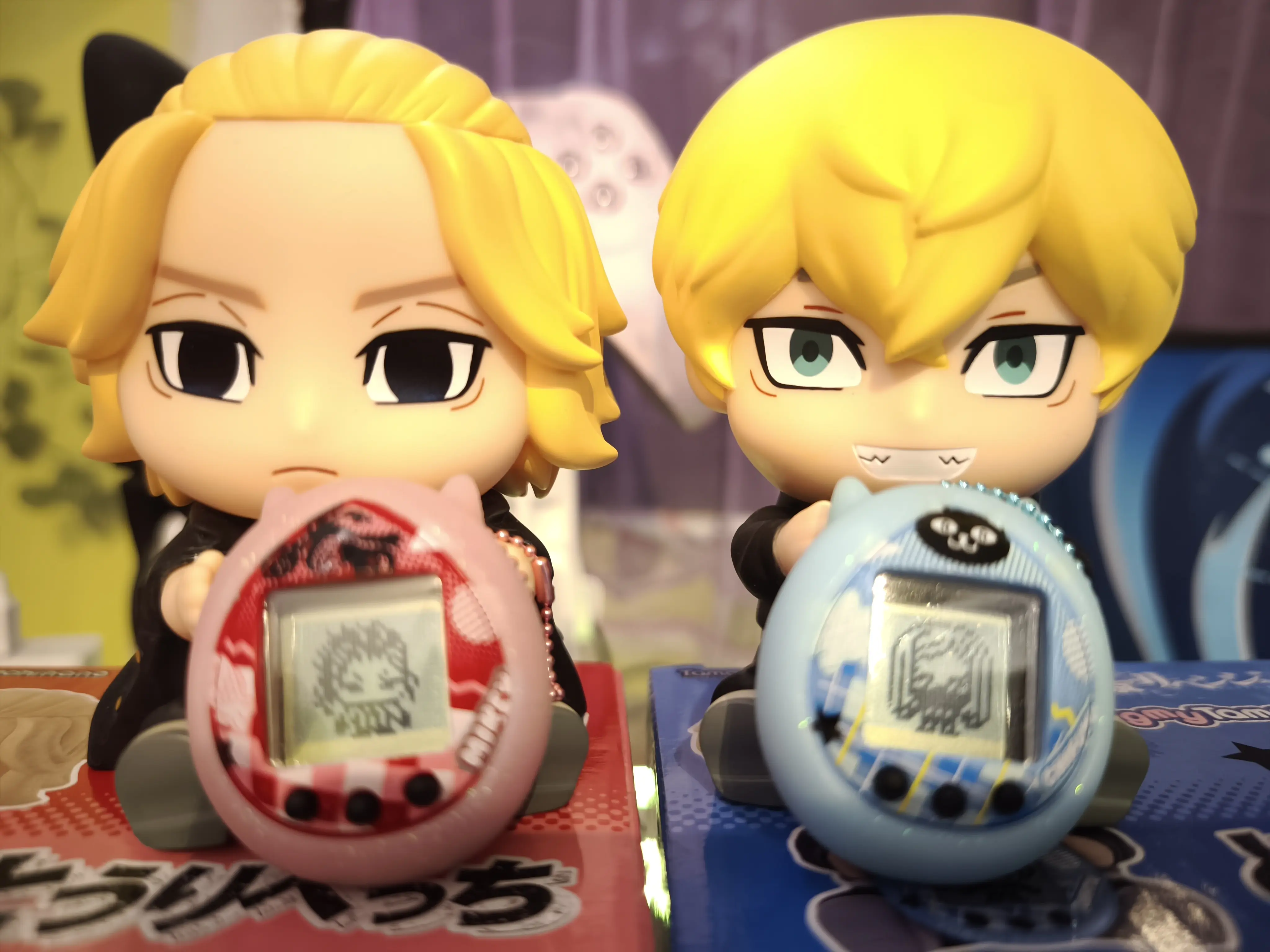 Tokyo Revengers Hugmy Tamagotchi + figúrka Chifuyu Support  produktová fotografia