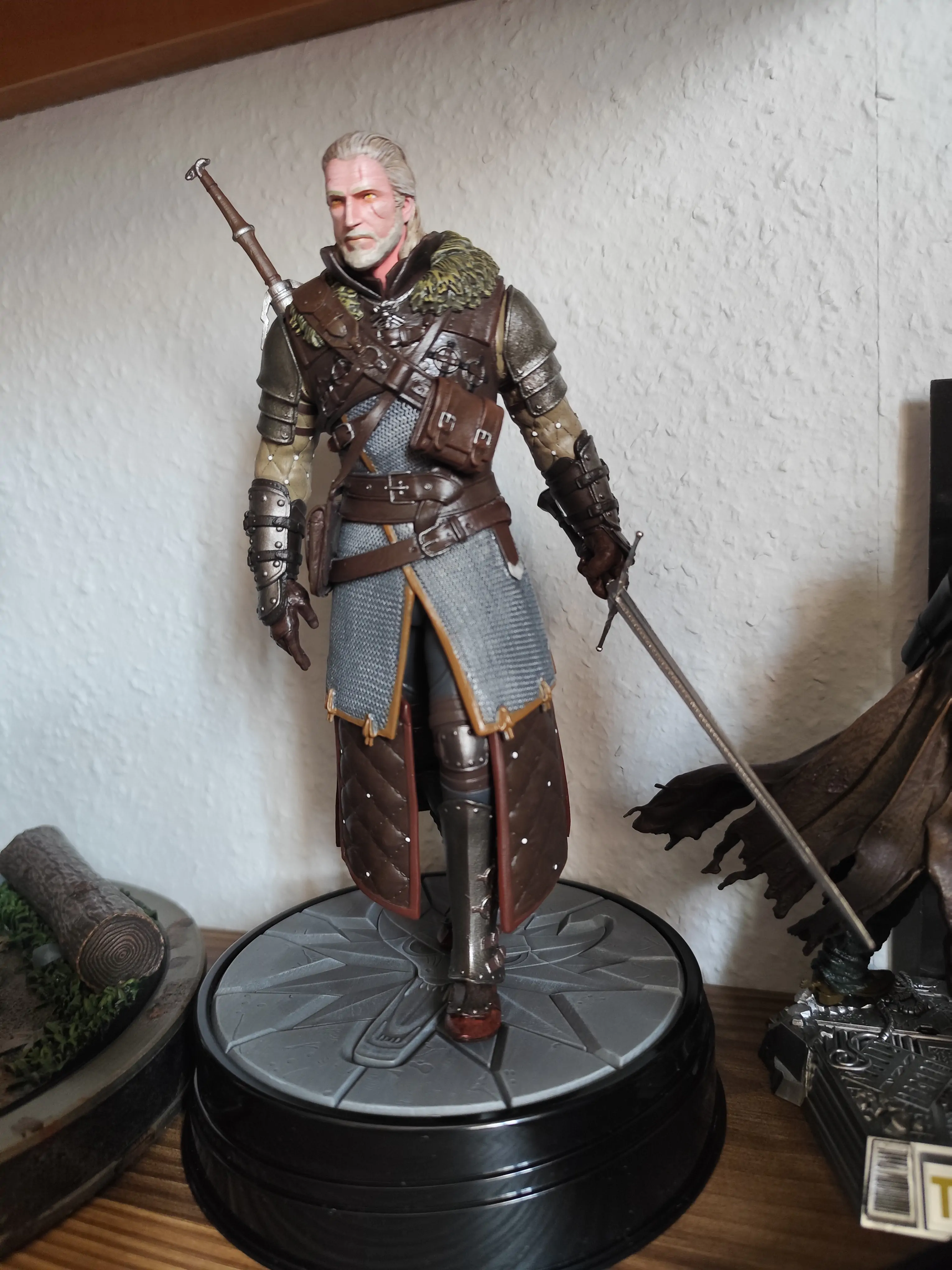 Witcher 3 Wild Hunt PVC Socha Geralt Grandmaster Ursine 24 cm produktová fotografia
