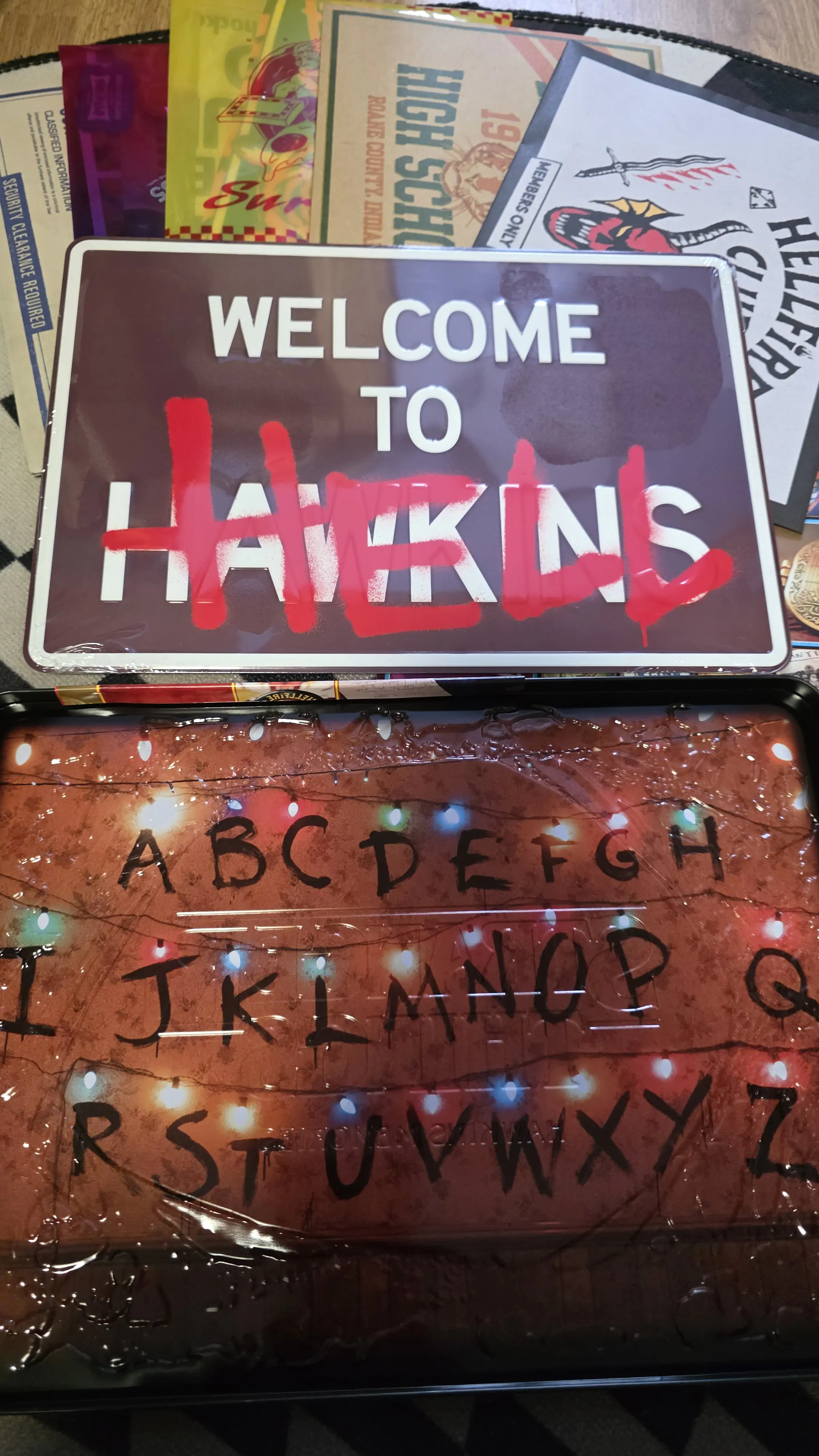 Stranger Things Hawkins Memories Kit Vecna´s Course Limited Edition - Súprava spomienok produktová fotografia