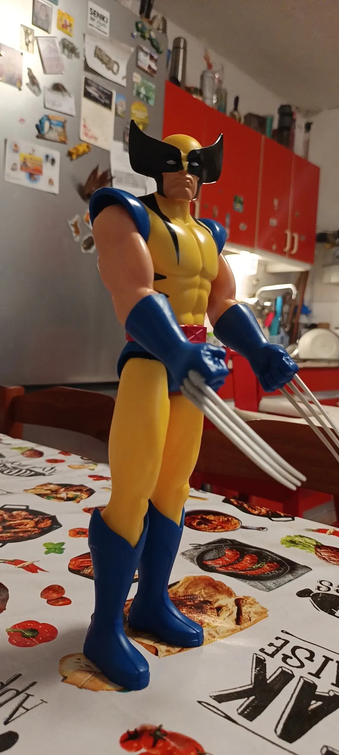 Marvel X-Men Titan Hero Series Wolverine figúrka 28 cm produktová fotografia