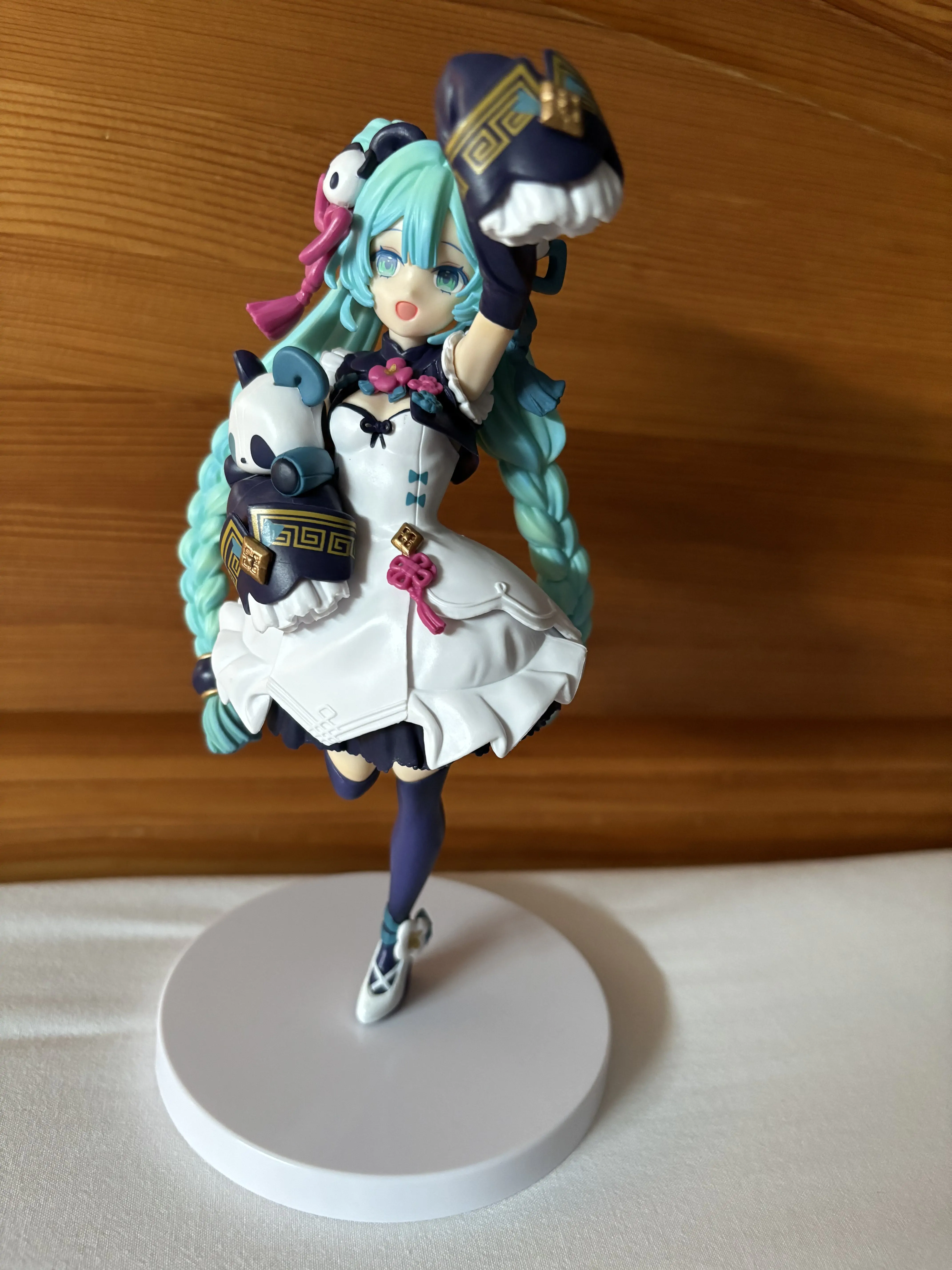 Figúrka Hatsune Miku Series Luminasta PVC Hatsune Miku - Modern China 18 cm termékfotó