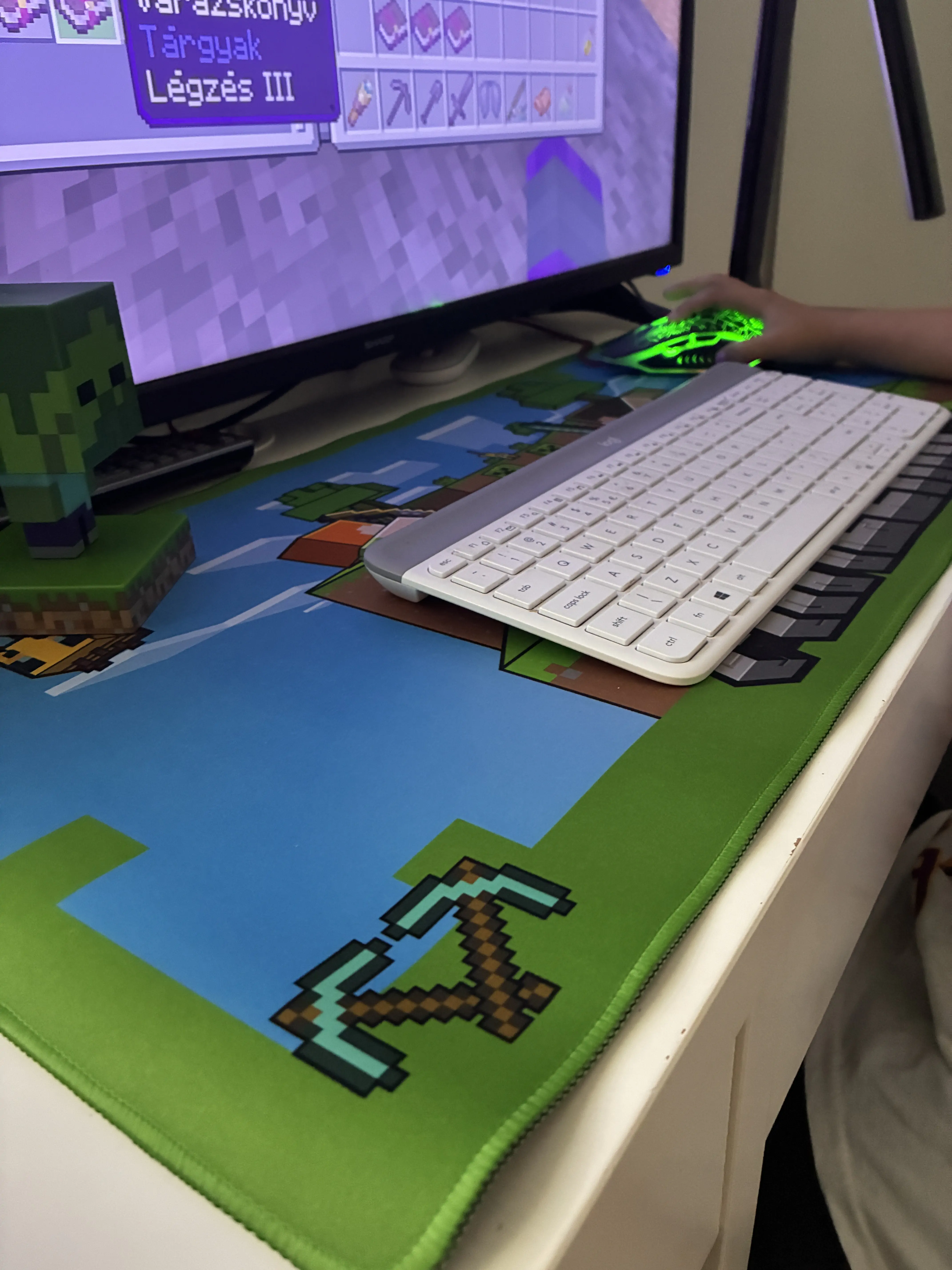Minecraft herná podložka na stôl produktová fotografia