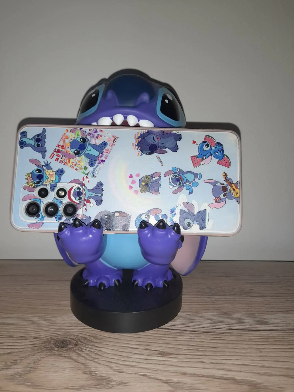 Lilo & Stitch Cable Guys Nabíjací Stojan Smiley Stitch 21 cm produktová fotografia