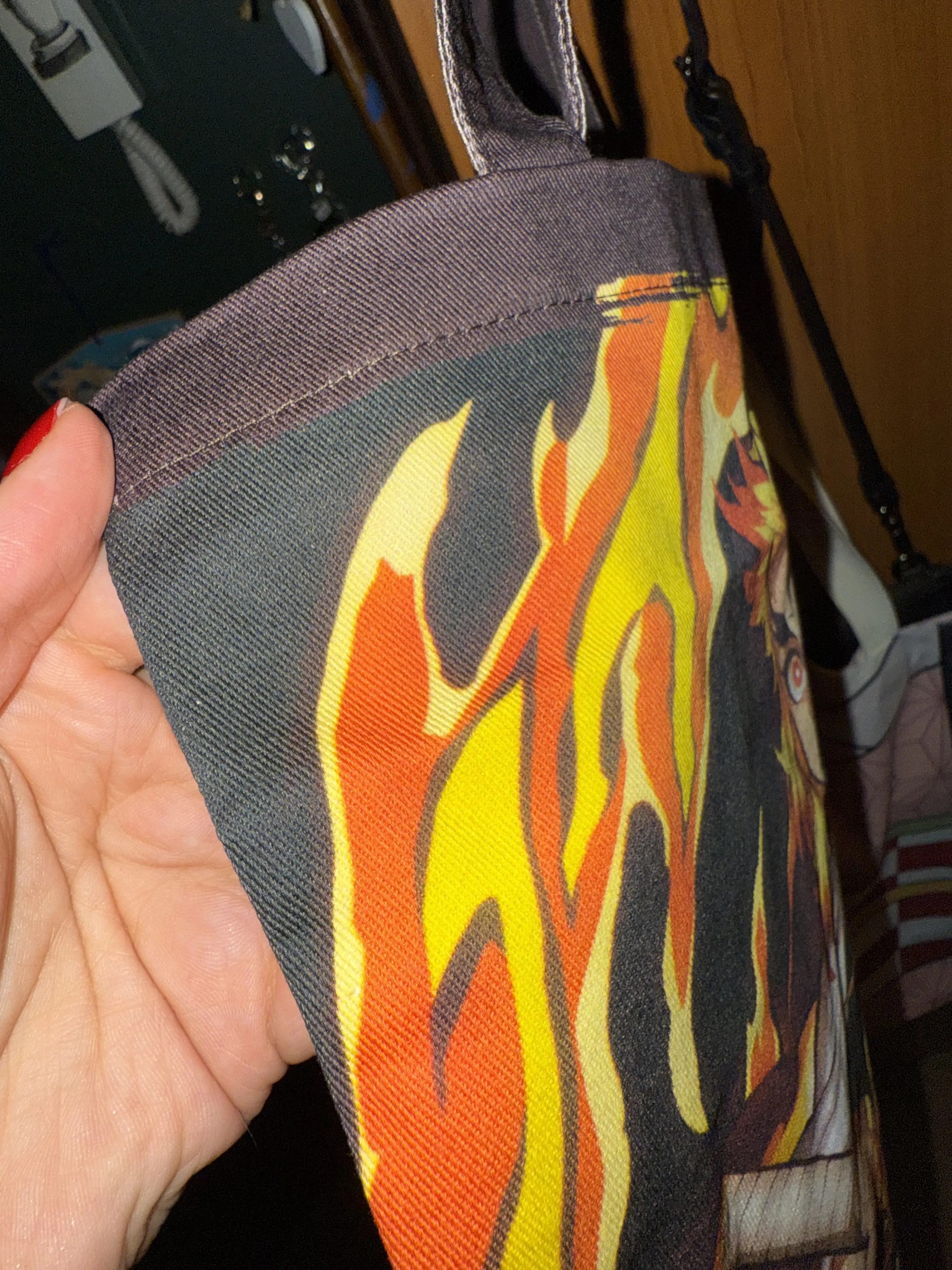 Demon Slayer: Kimetsu no Yaiba Tote taška Kyojuro Rengoku produktová fotografia