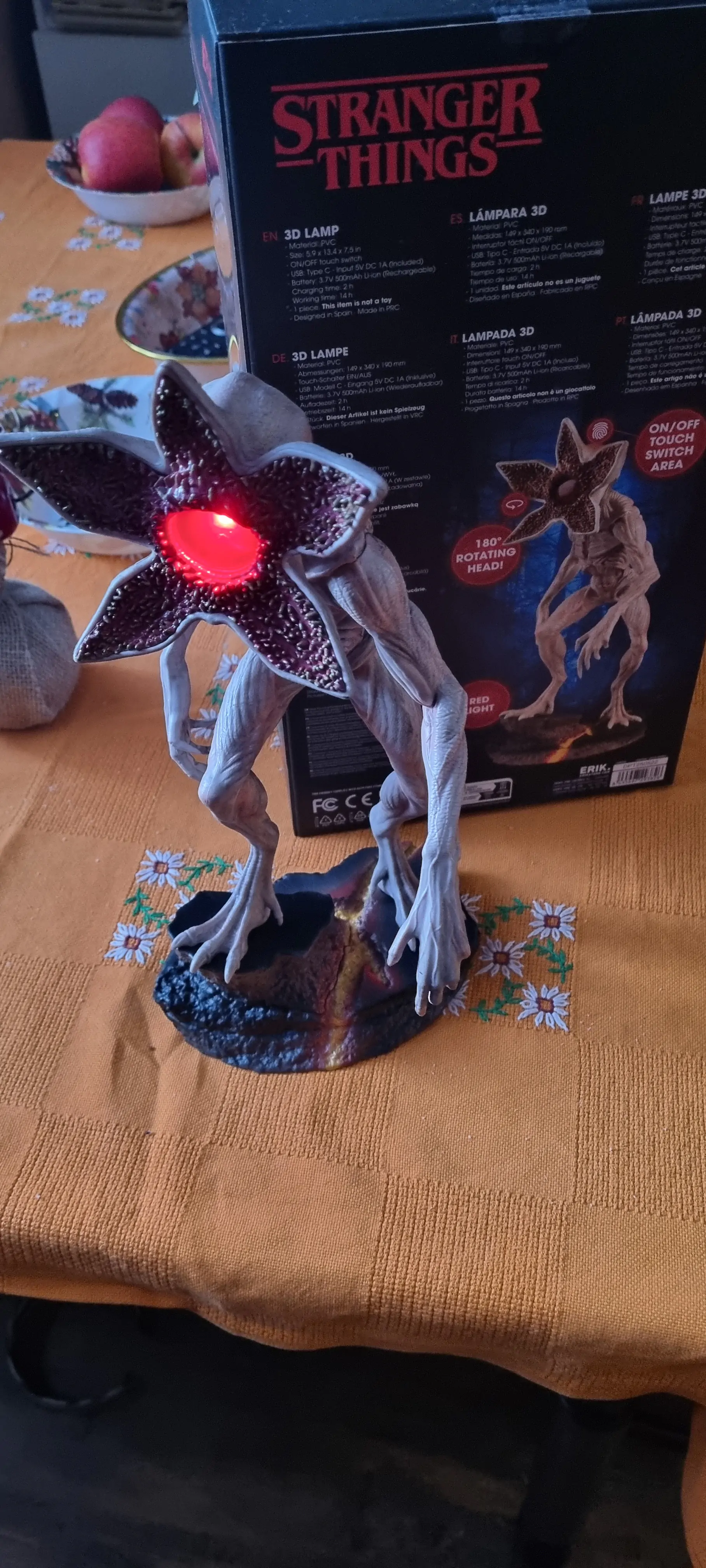 Stranger Things Demogorgon lampa produktová fotografia