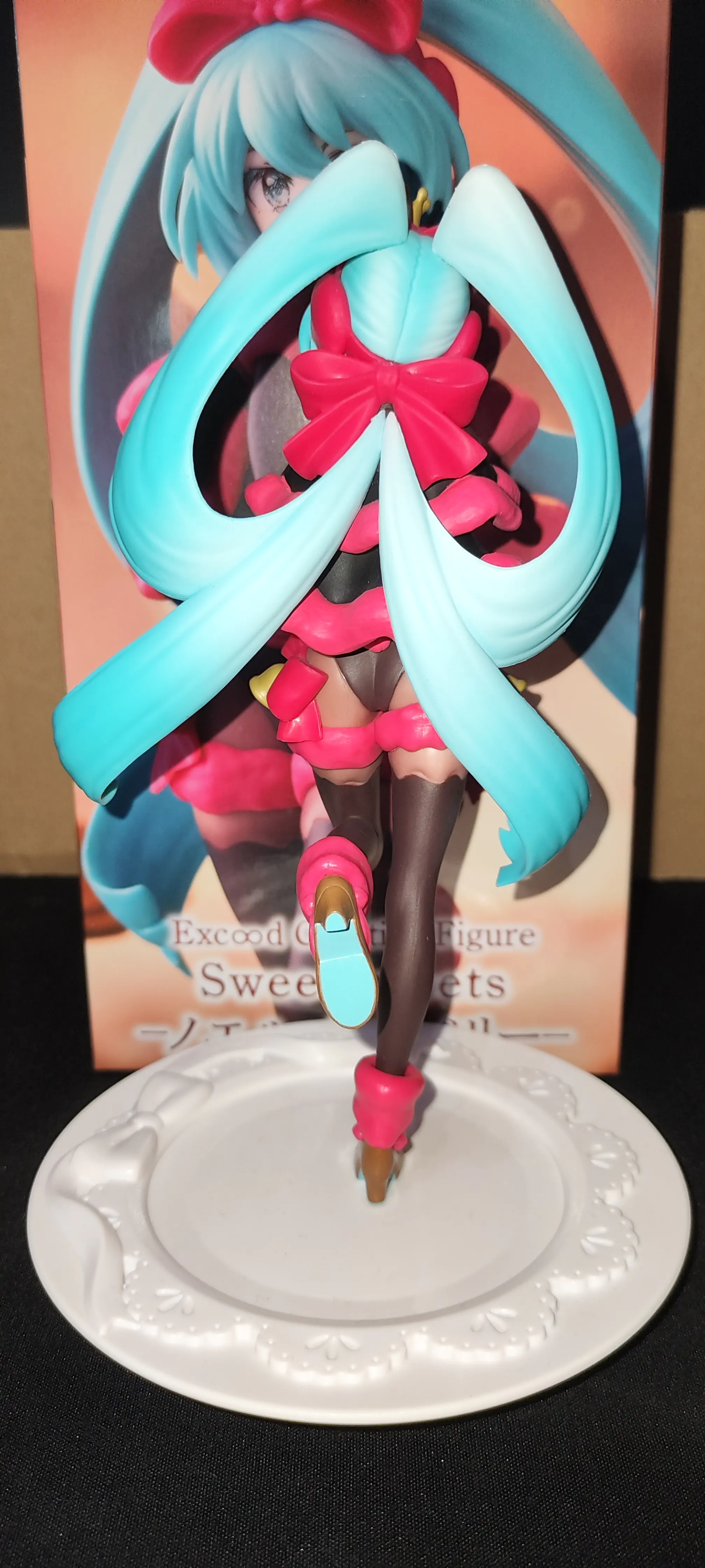 Hatsune Miku Exceed Creative PVC socha SweetSweets Series Noel Raspberry Ver. 21 cm produktová fotografia