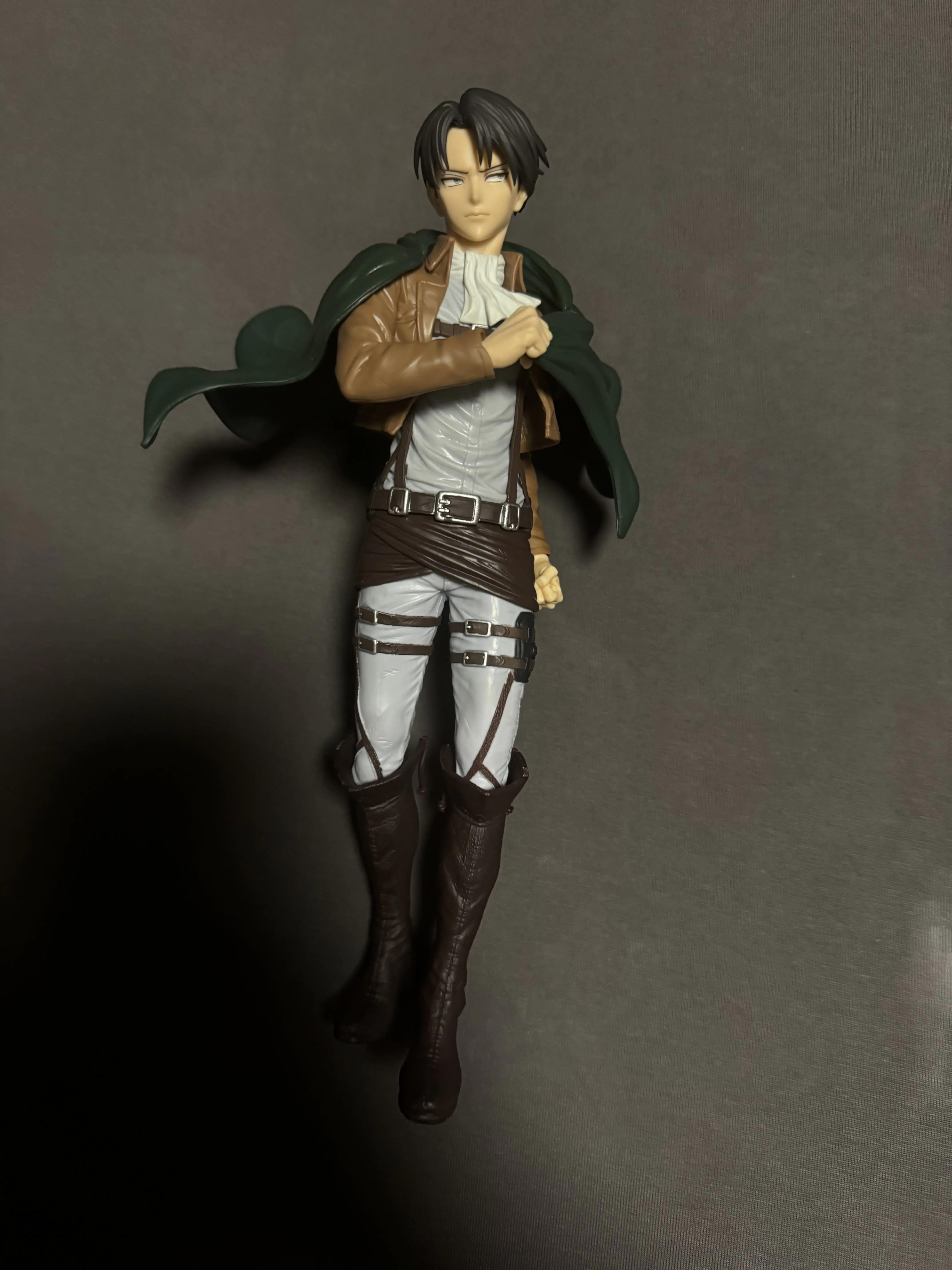 Attack on Titan Levi Grandista figúrka 27cm produktová fotografia