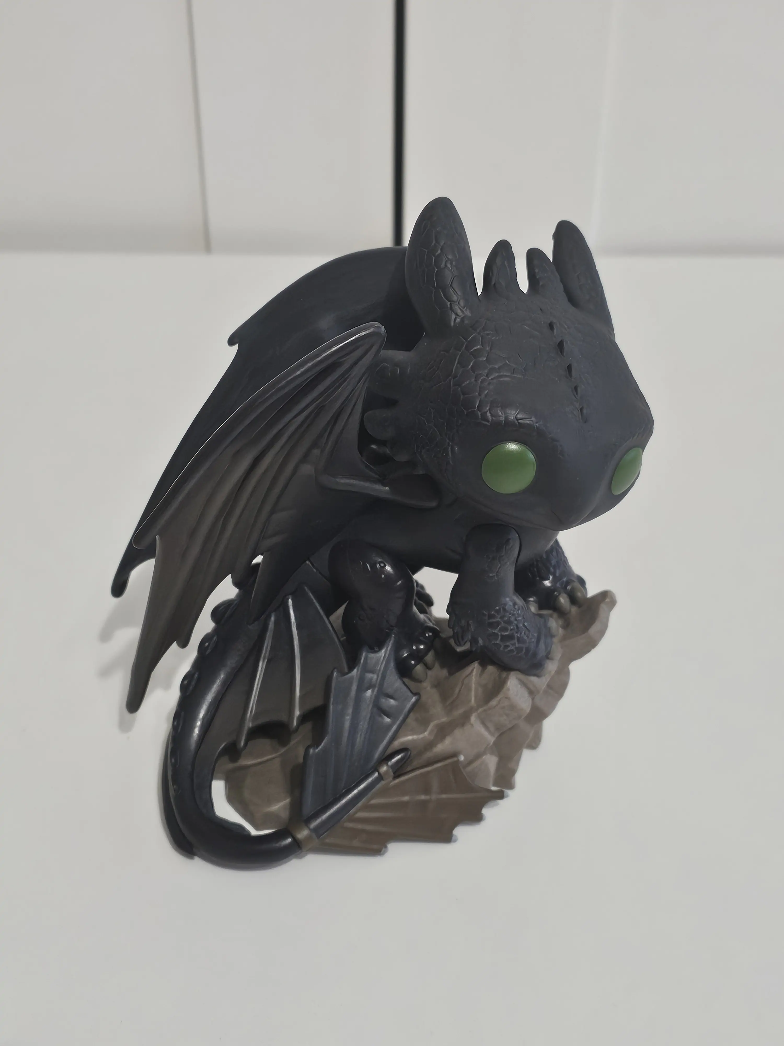 How to Train Your Dragon LAM Funko POP! Deluxe vinylová figúrka Toothless 16 cm produktová fotografia