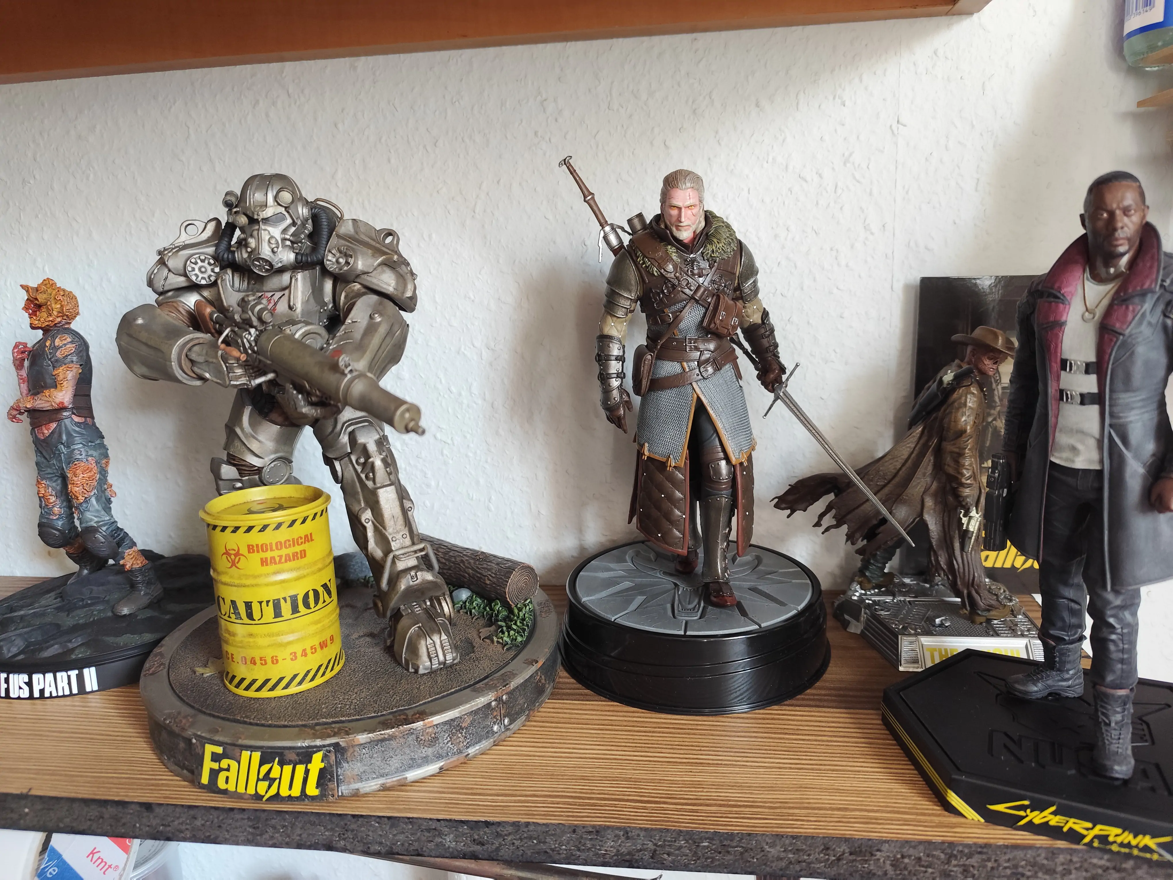 Witcher 3 Wild Hunt PVC Socha Geralt Grandmaster Ursine 24 cm produktová fotografia