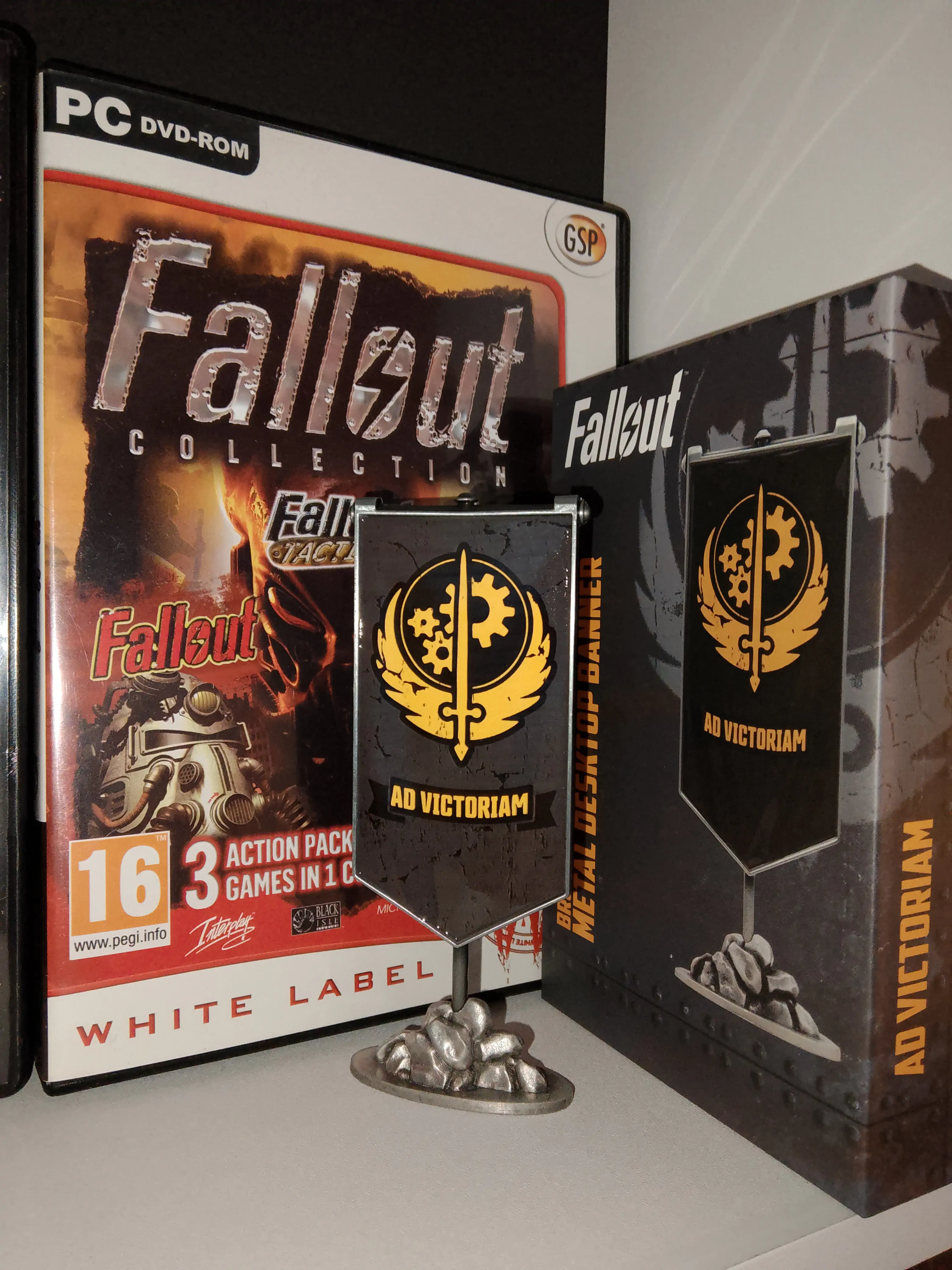 Fallout Replika Grognak the Barbarian Holotape produktová fotografia