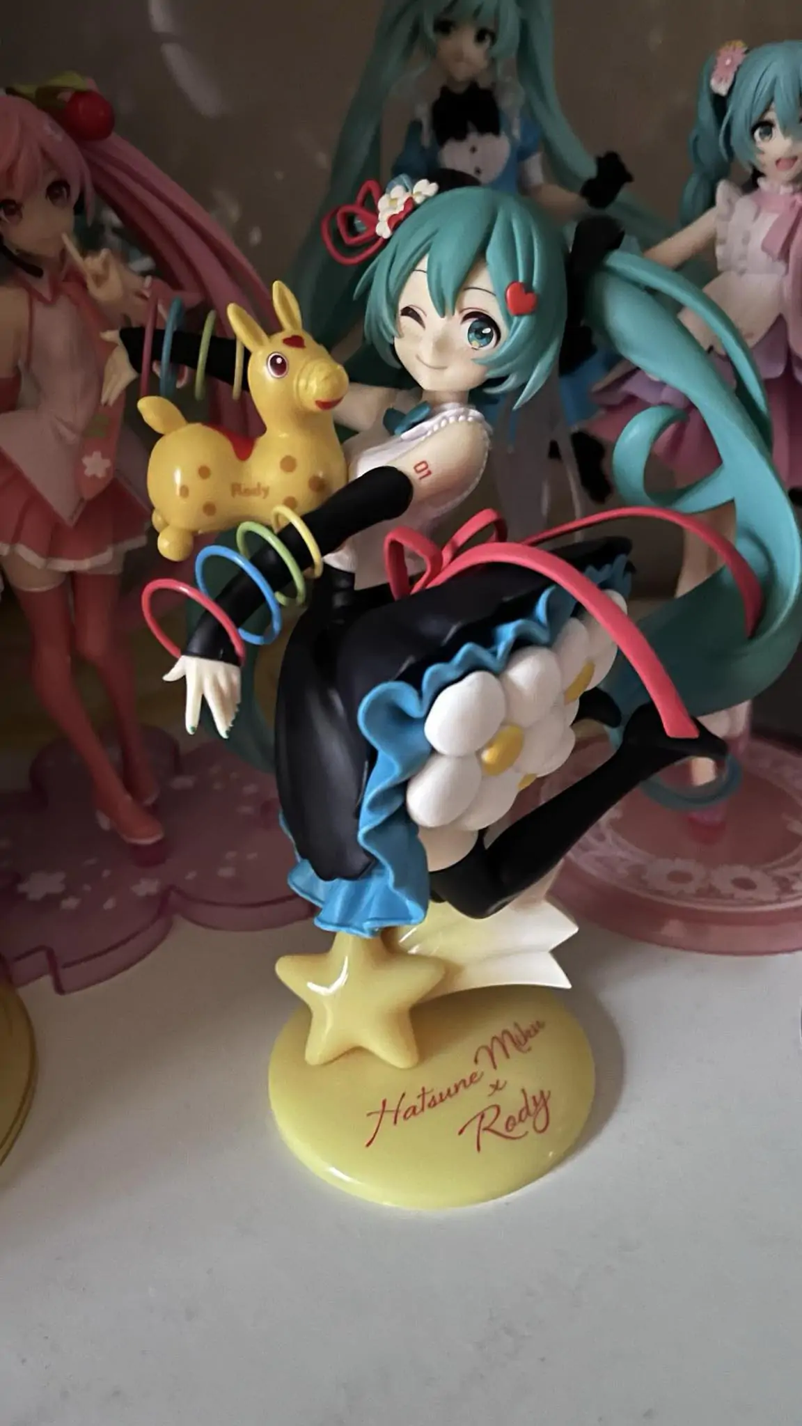 Hatsune Miku AMP PVC Socha Figúrka Thank You Ver. 20 cm produktová fotografia