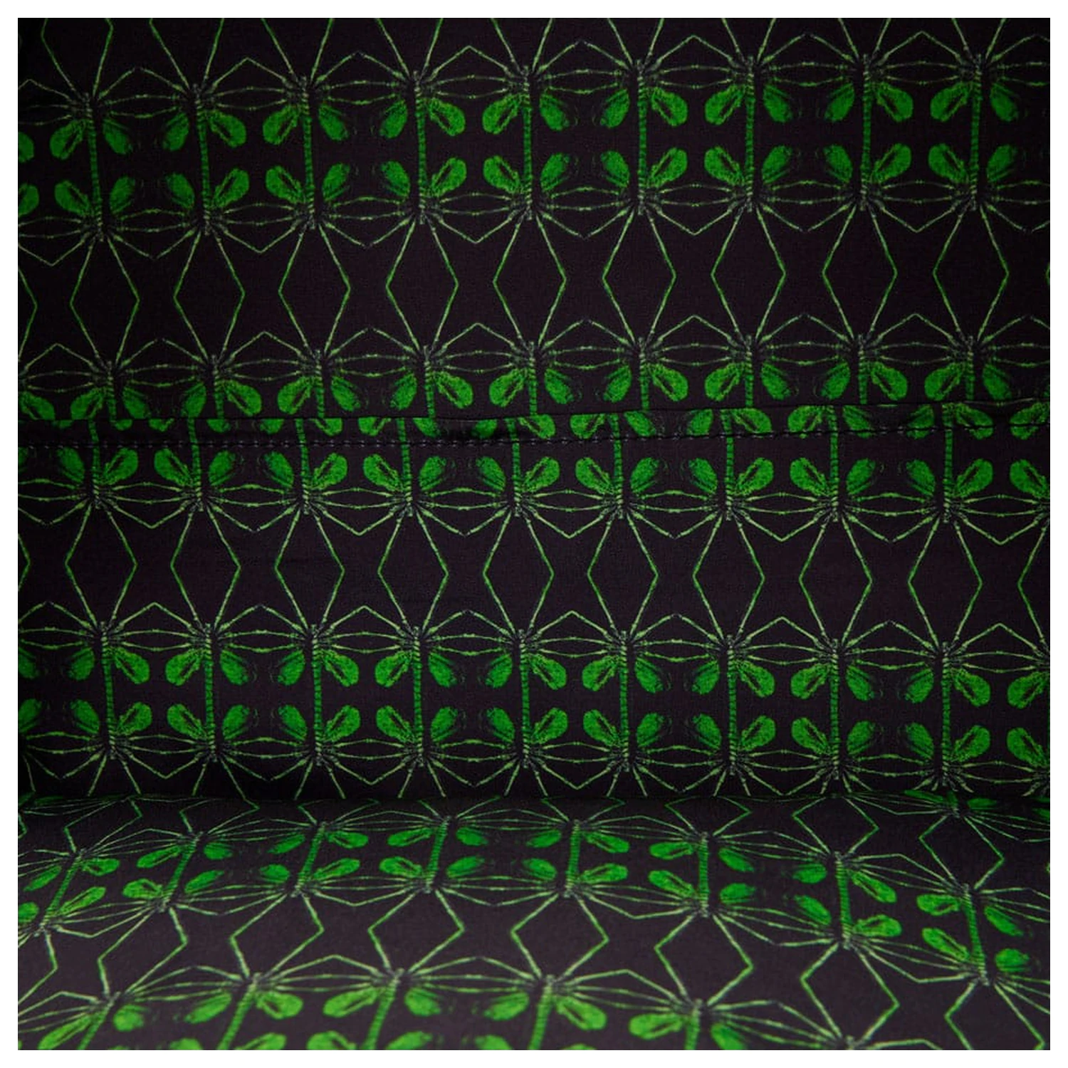 20th Century Studios by Loungefly Full-Size Batoh Alien produktová fotografia