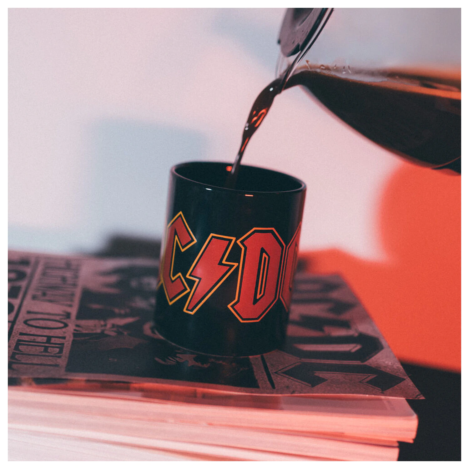 AC/DC hrnček 350ml produktová fotografia