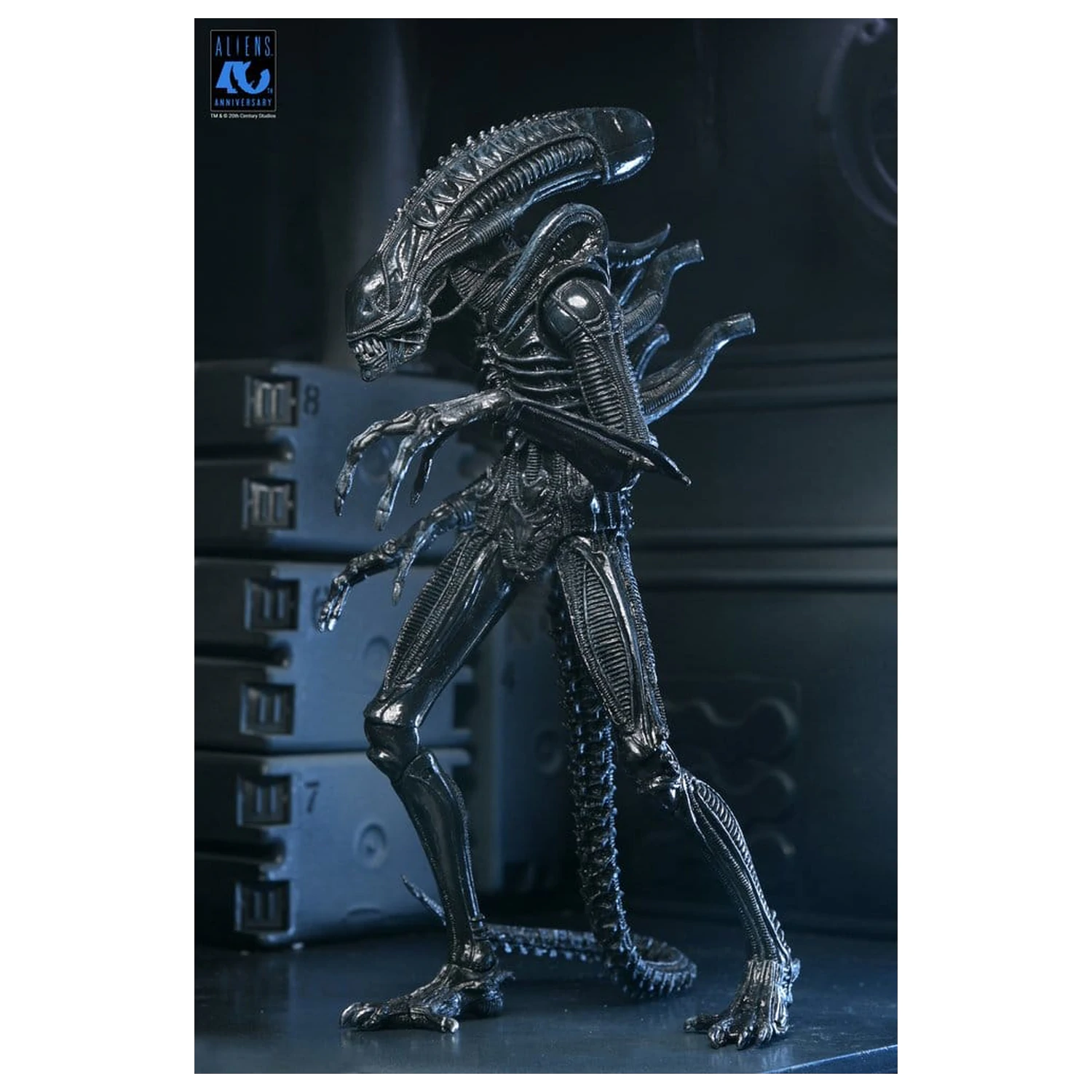 Aliens Ultimate Action Figure Warrior (1986) Xenomorph Black (40th Anniversary) 23 cm akčná figúrka produktová fotografia
