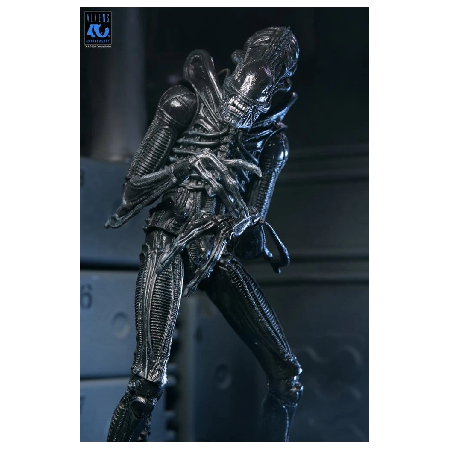 Aliens Ultimate Action Figure Warrior (1986) Xenomorph Black (40th Anniversary) 23 cm akčná figúrka produktová fotografia