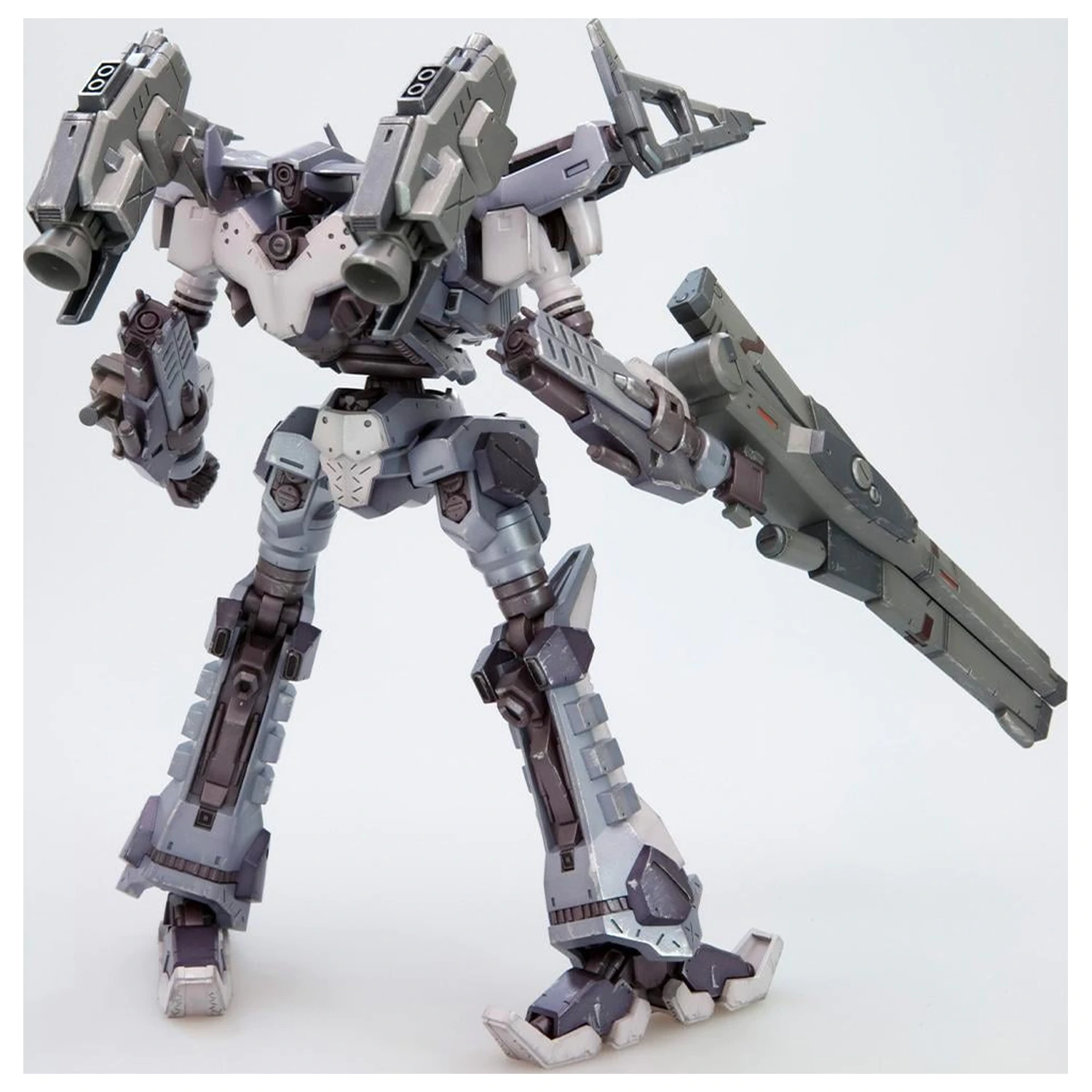 Armored Core VI Crest CR-C98E2 Assault Type Plastikový model 16 cm produktová fotografia