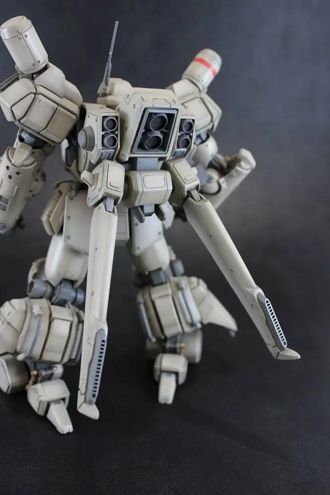 Assault Suits Leynos Plastový model 1/35 AS-5E3 Leynos (Typ hráča) Renewal Ver. 28 cm produktová fotografia