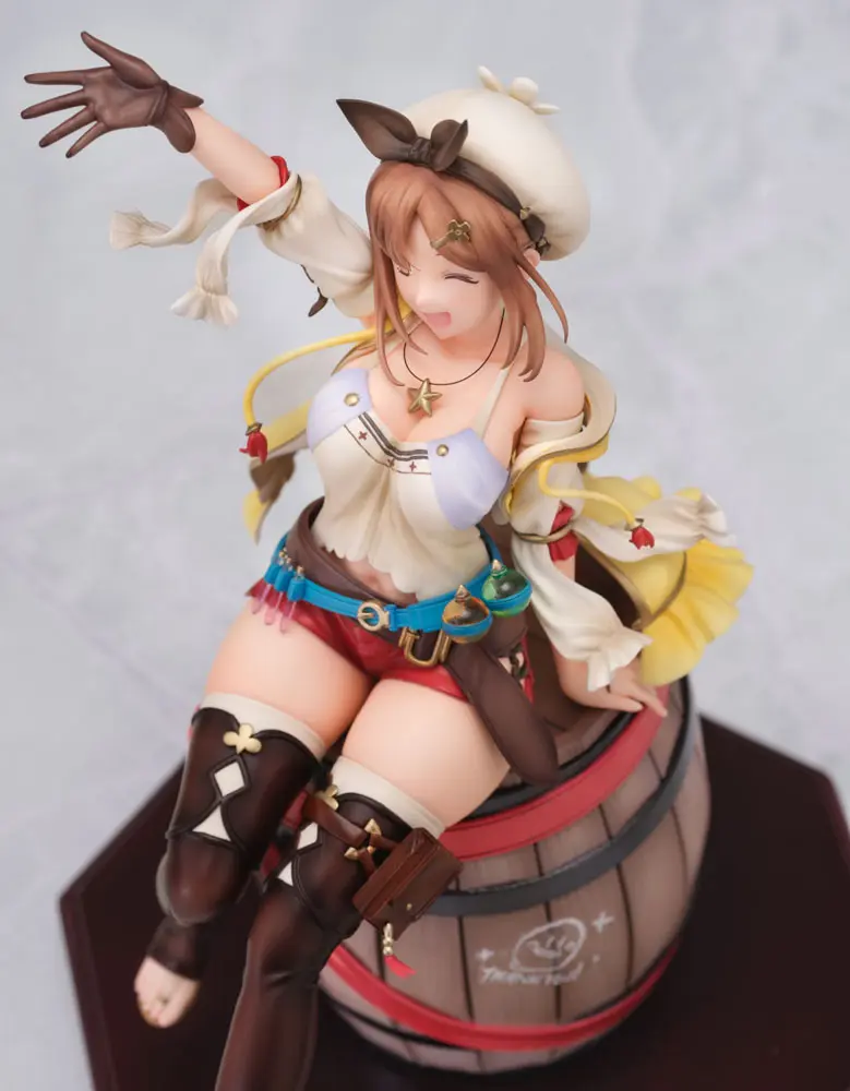 Atelier Ryza Ever Darkness &amp; the Secret Hideout PVC Statue 1/7 Ryza Atelier Series 25th Anniversary ver. DX edition 25 cm termékfotó