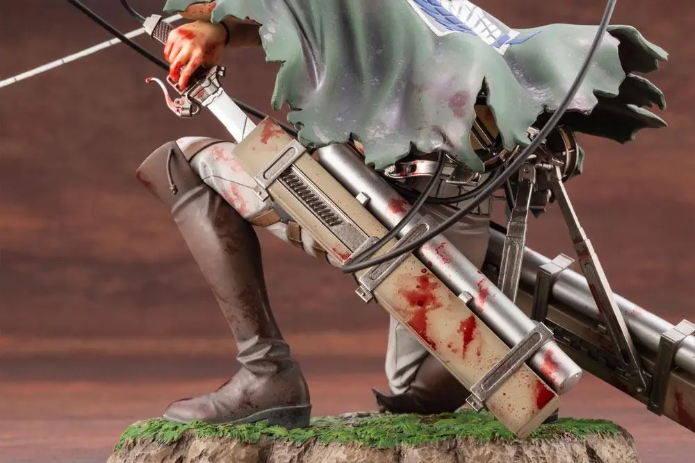 Útočiaci Titán ARTFXJ szobor 1/7 Levi Fortitude ver. 17 cm termékfotó