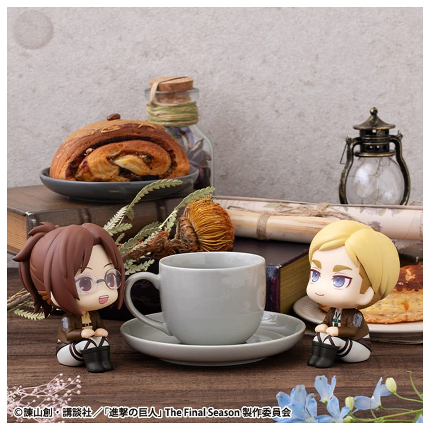 Attack on Titan Look Up PVC sošky Hange Zoe & Erwin Smith (s darčekom) 11 cm produktová fotografia