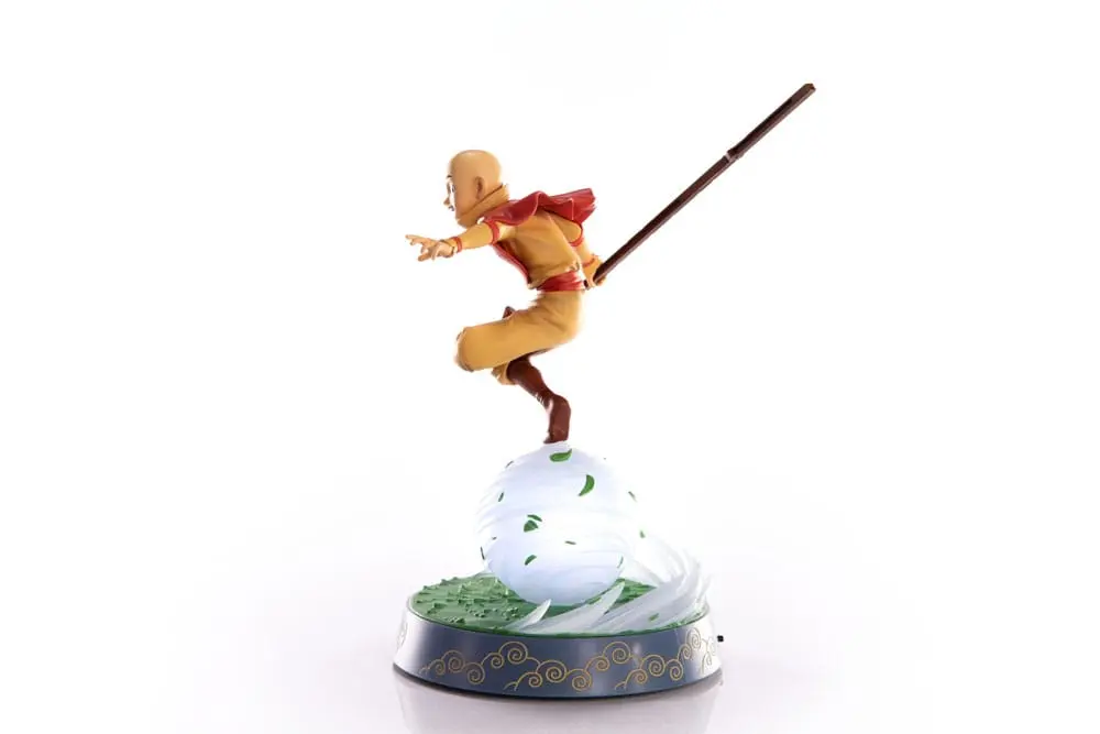 Avatar: The Last Airbender PVC soška Aang Collector's Edition 27 cm termékfotó