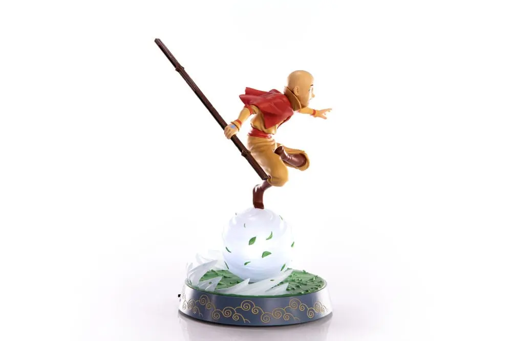 Avatar: The Last Airbender PVC soška Aang Collector's Edition 27 cm termékfotó