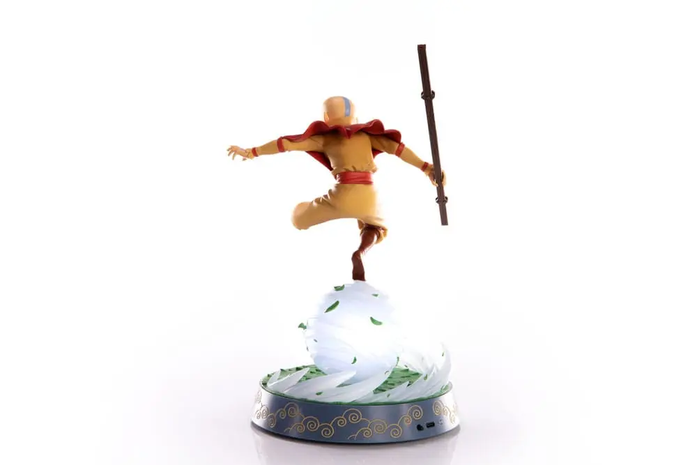 Avatar: The Last Airbender PVC soška Aang Collector's Edition 27 cm termékfotó