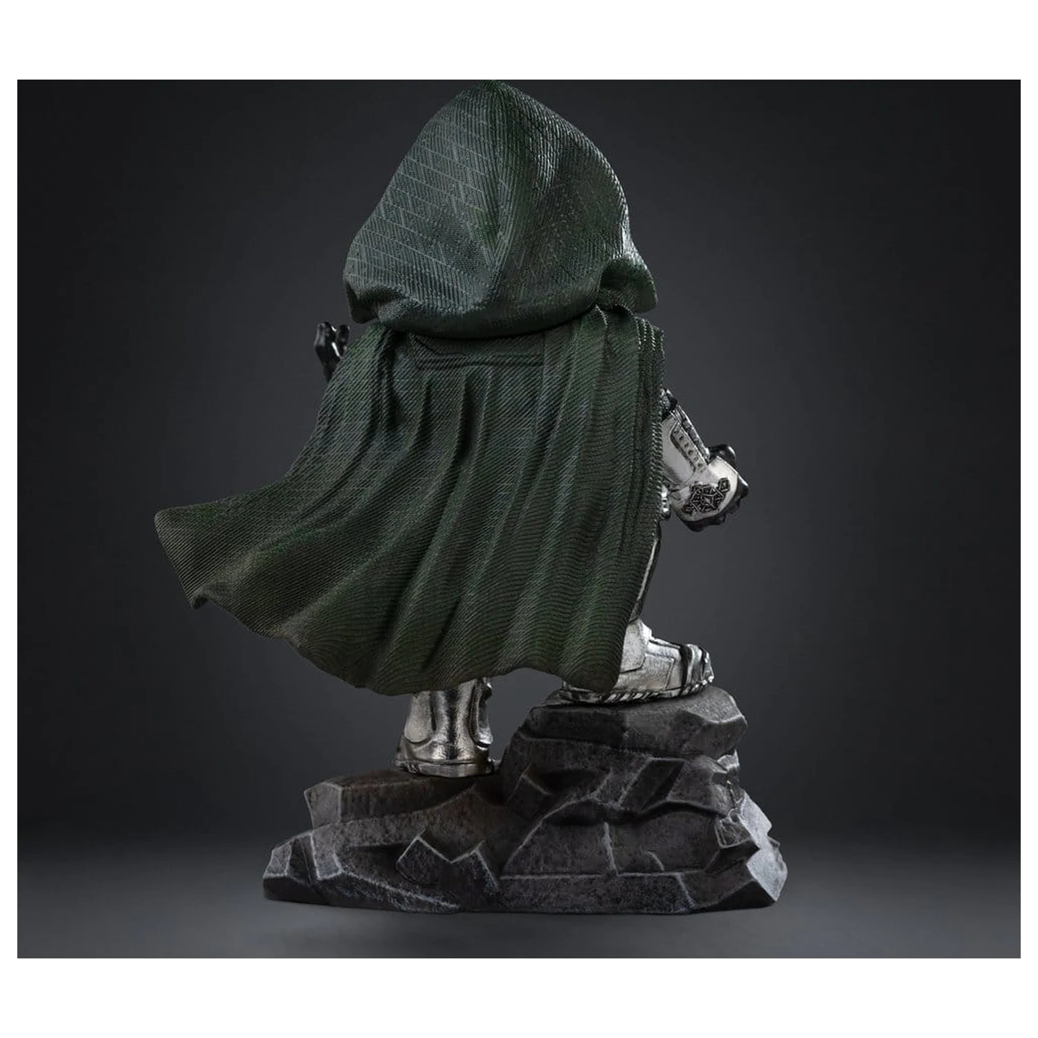 Avengers: Doomsday MiniCo socha Doctor Doom 15 cm produktová fotografia