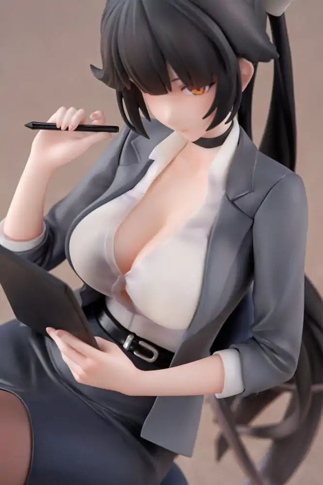 Azur Lane PVC figurína 1/6 Takao Ofiice Lady ver. 18 cm termékfotó