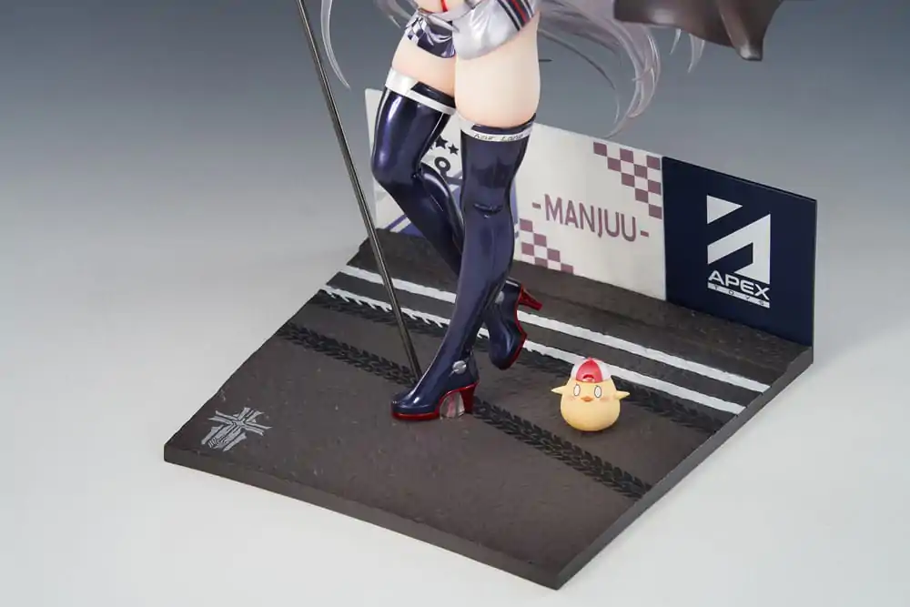 Azur Lane PVC figúrka 1/7 Prinz Eugen Final Lap ver. 30 cm termékfotó