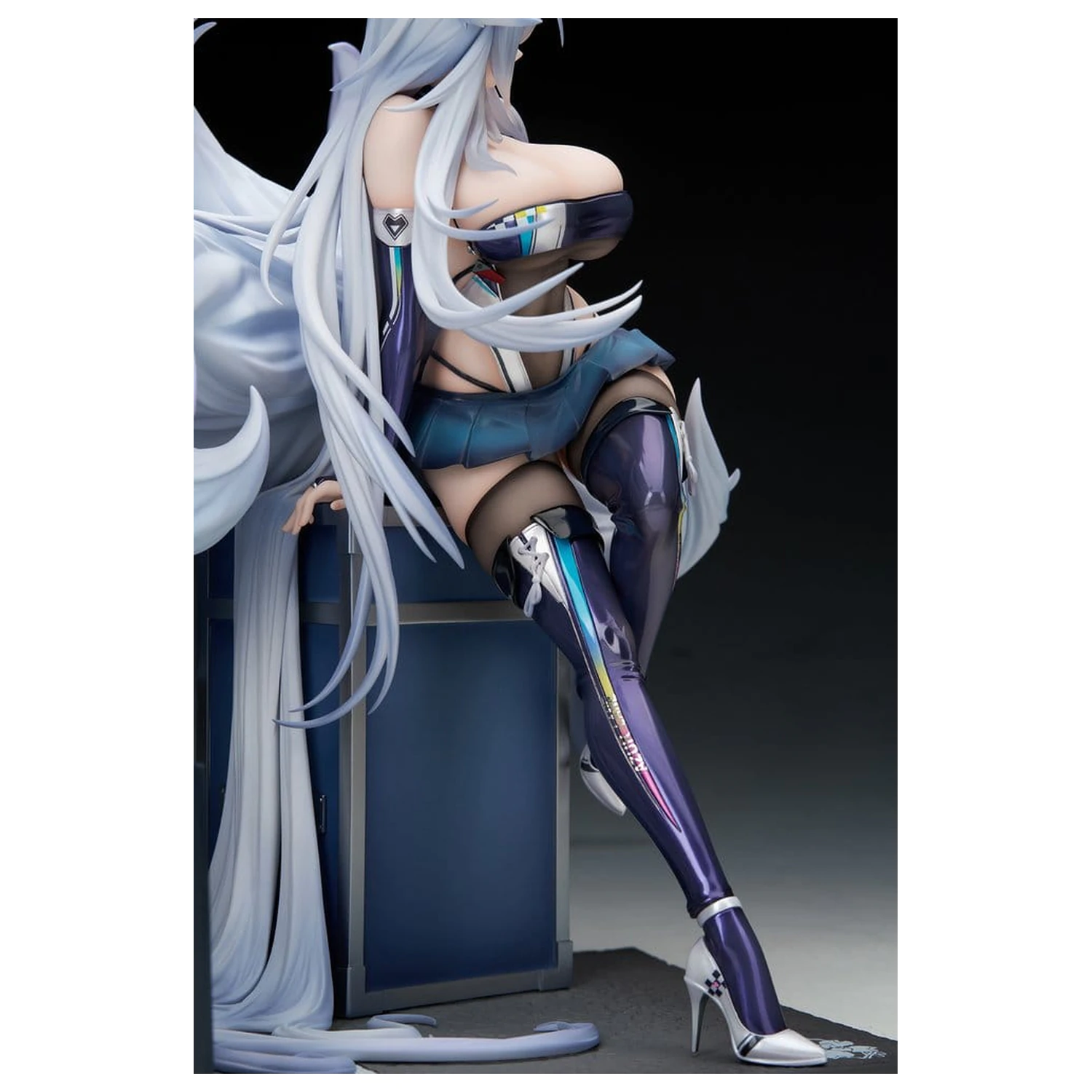 Azur Lane PVC Figúrka 1/7 Shinano Moonlit Chrome Ver. 25 cm produktová fotografia