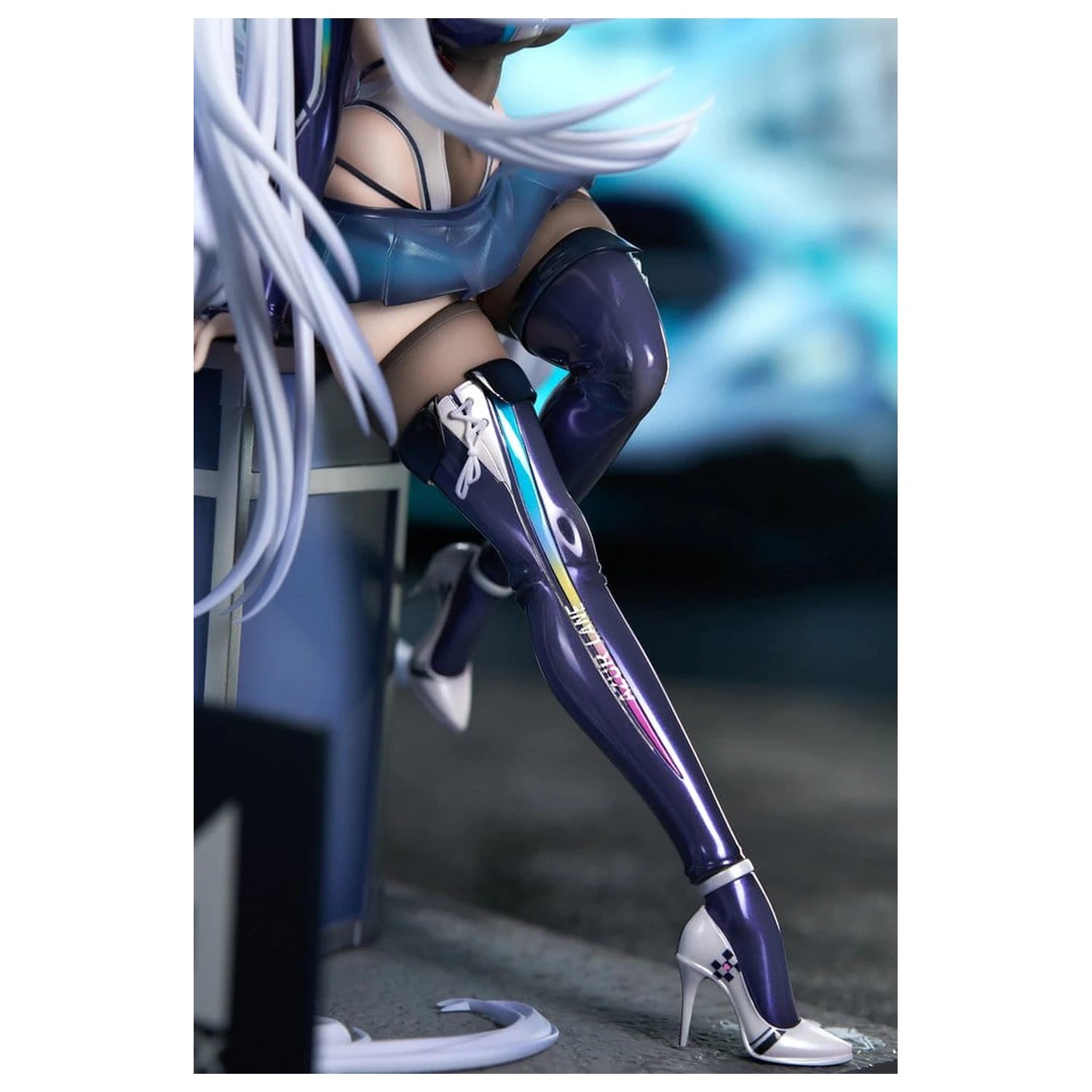 Azur Lane PVC Figúrka 1/7 Shinano Moonlit Chrome Ver. 25 cm produktová fotografia