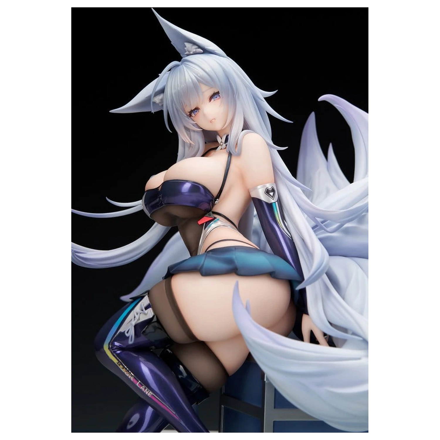Azur Lane PVC Figúrka 1/7 Shinano Moonlit Chrome Ver. 25 cm produktová fotografia