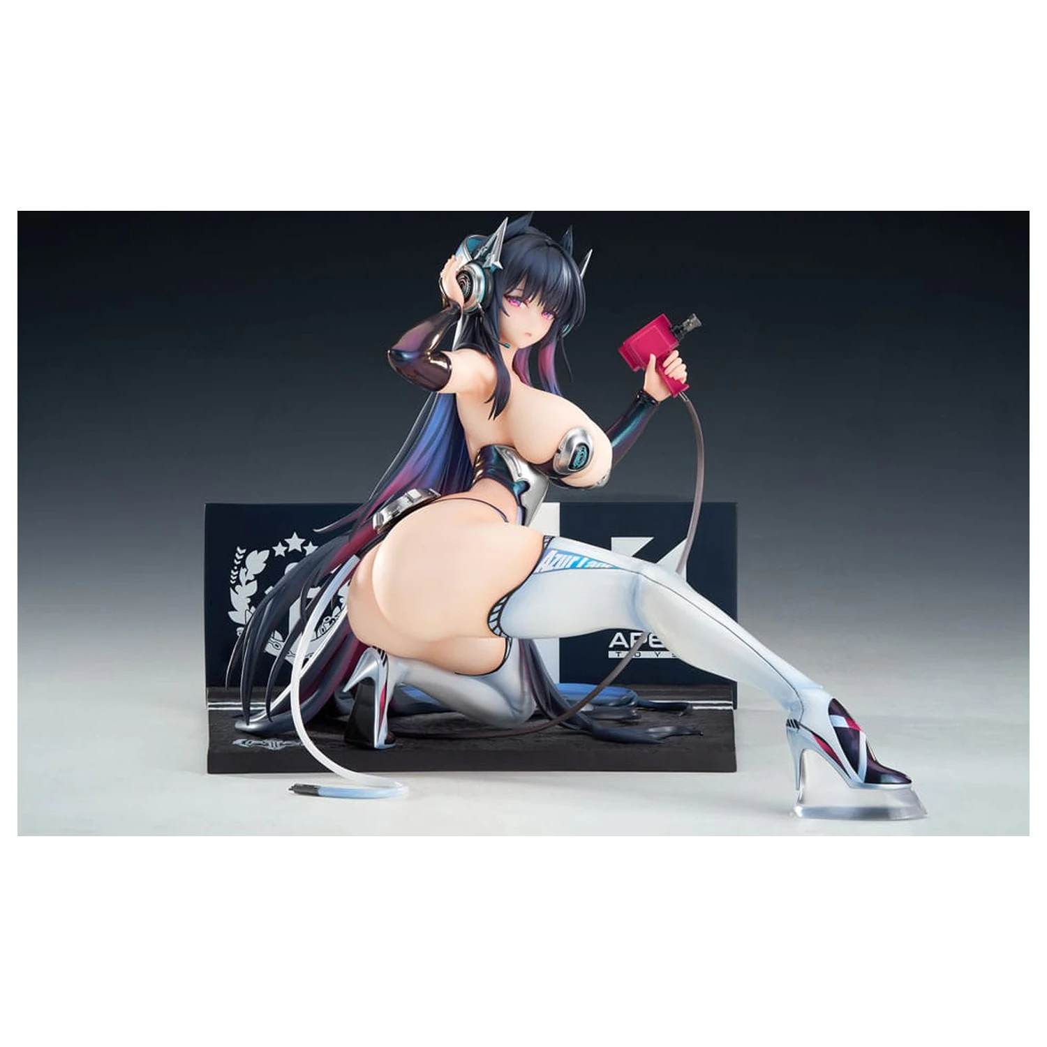 Azur Lane PVC socha 1/7 Strasbourg Faerie of the Race Circuit Ver. 16 cm produktová fotografia