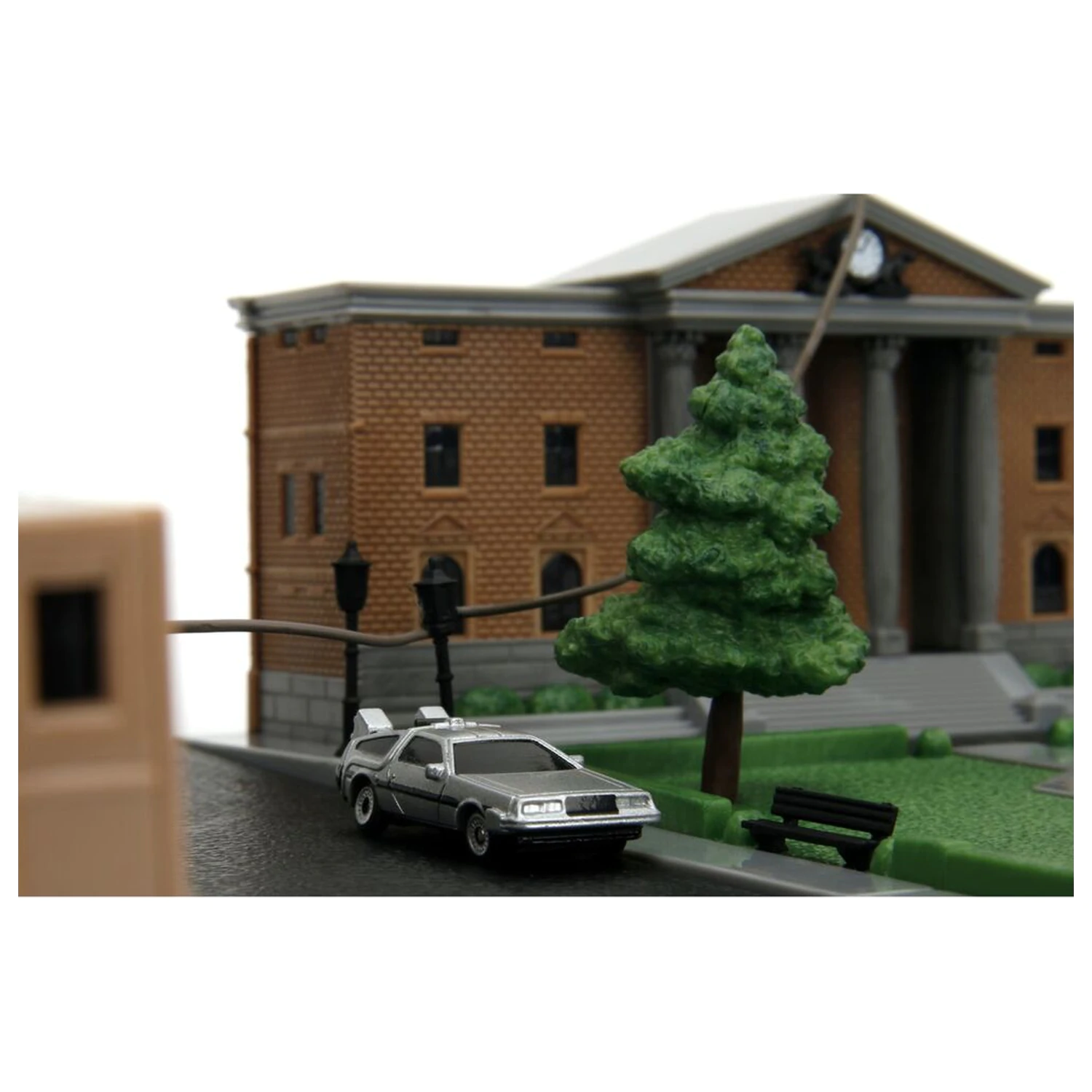Back To The Future Hill Valley Courthouse Square dioráma replika produktová fotografia