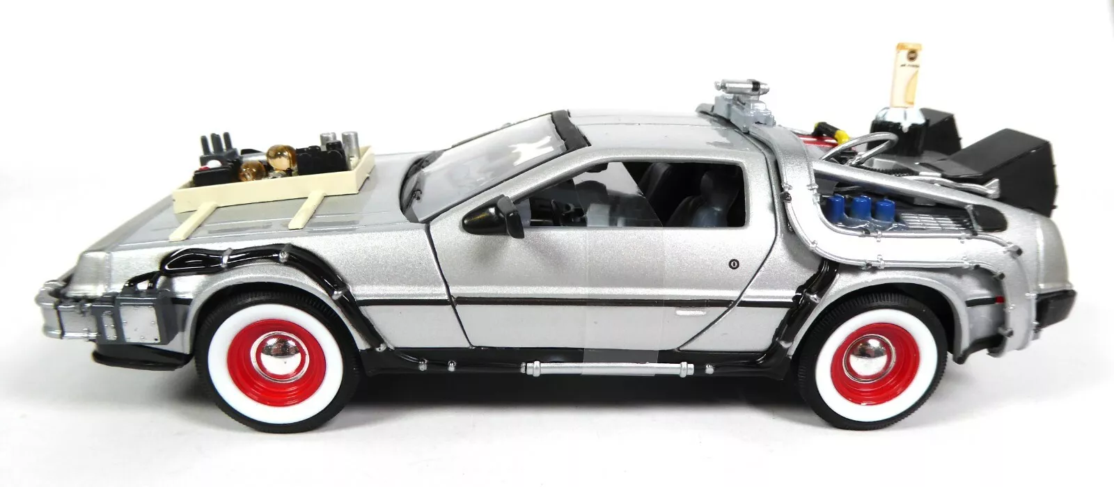 Back to the Future III Diecast model 1/24 ´81 DeLorean LK Coupe produktová fotografia