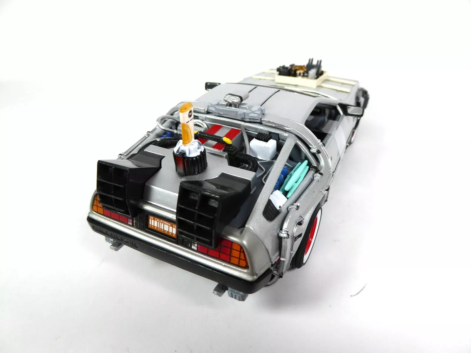 Back to the Future III Diecast model 1/24 ´81 DeLorean LK Coupe produktová fotografia