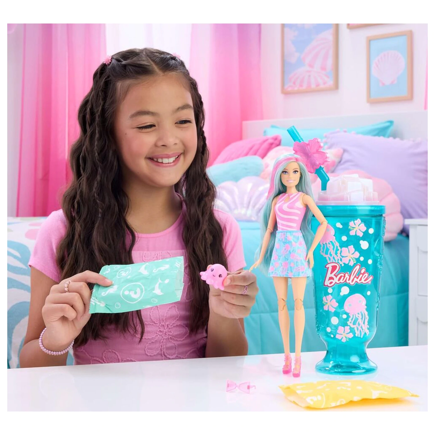 Bábika Barbie Pop Reveal Sea Breeze Blue Cup produktová fotografia