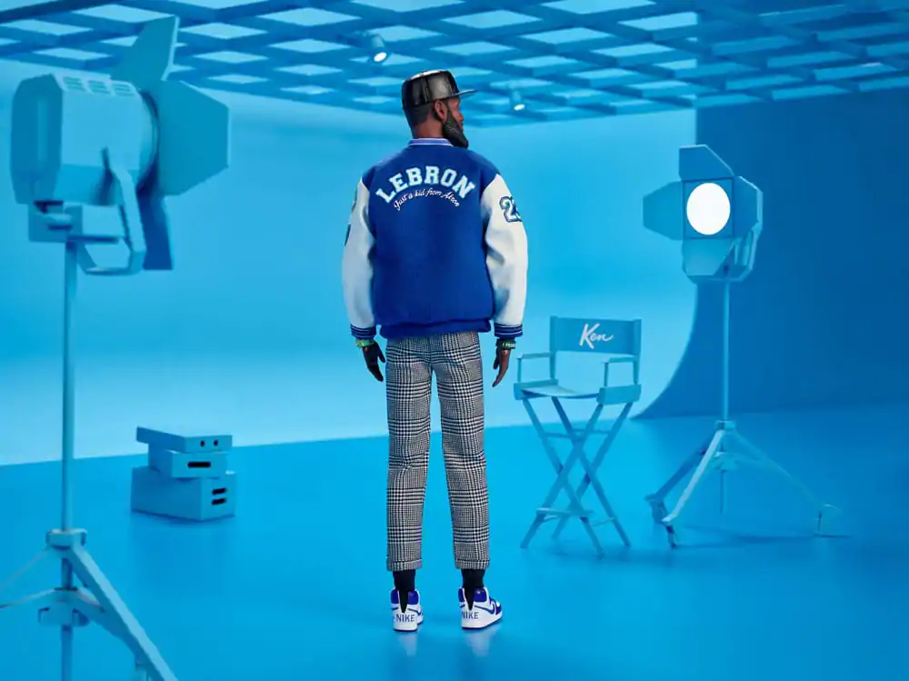 Barbie Signature bábika Fashion Kenbassador Lebron James produktová fotografia