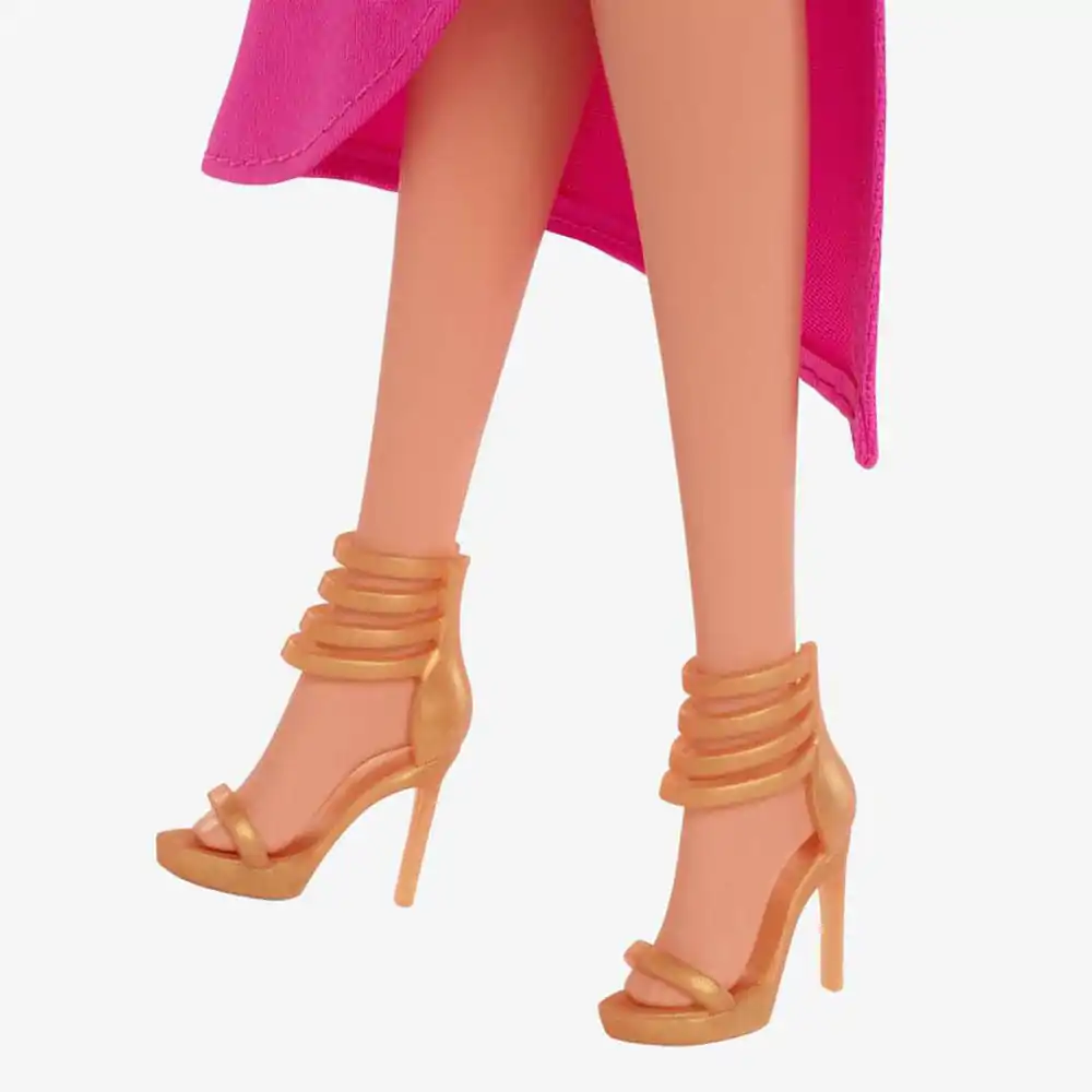 Barbie Signature bábika Tedd Lasso Keeley Jones produktová fotografia