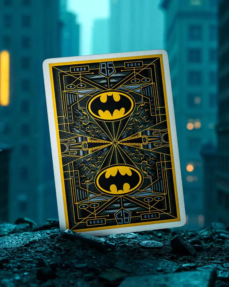 Batman 85th Anniversary Hracie karty produktová fotografia