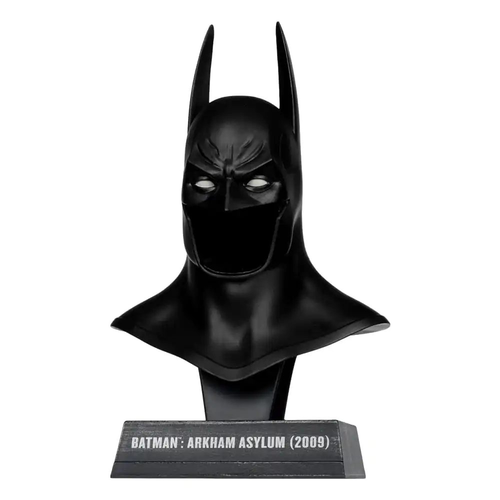 Batman: Arkham Asylum DC Direct Mini replika 1/3 Batman Cowl 19 cm produktová fotografia