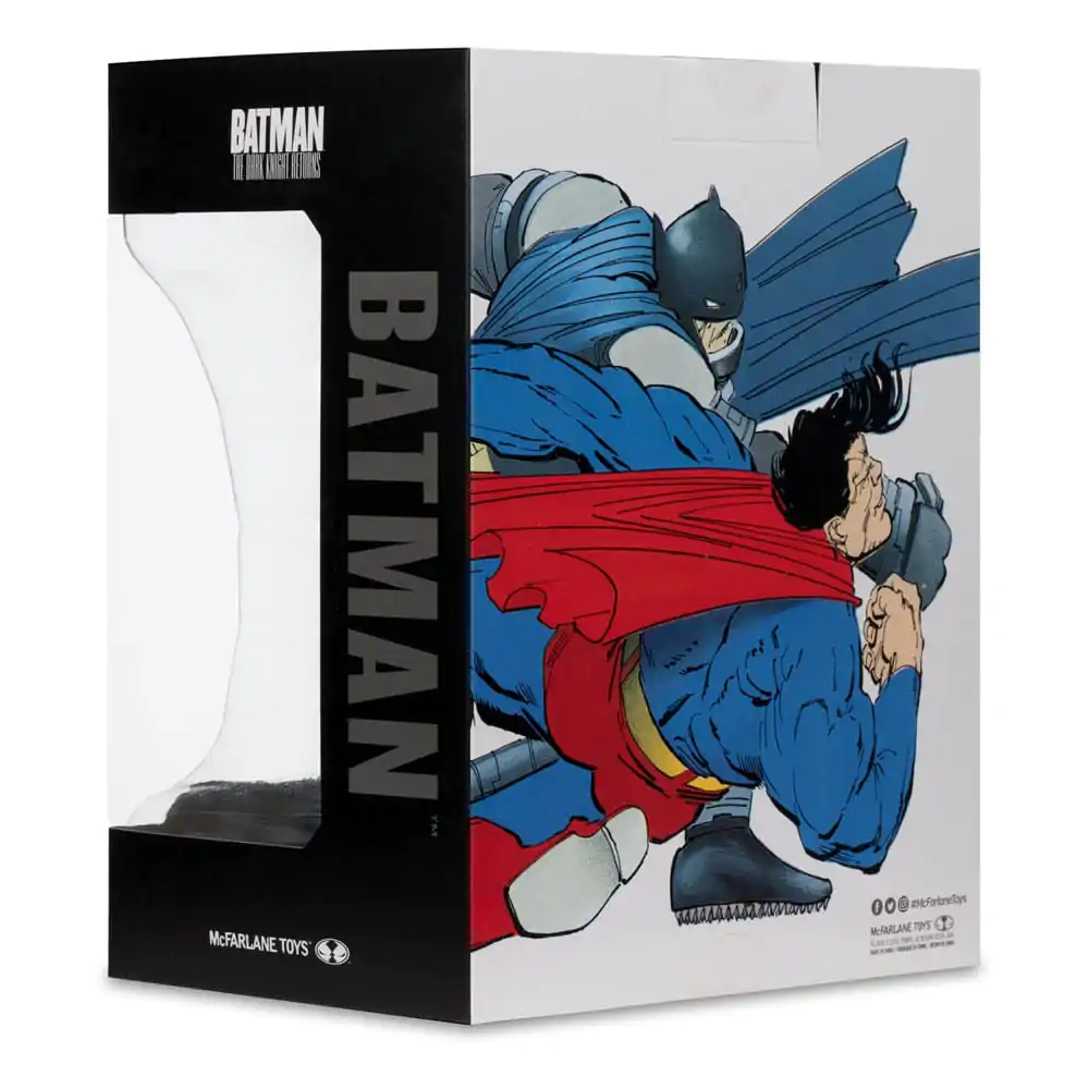 Batman DC Direct Mini Replika 1/3 Armoured Batman Cowl (Dark Knight Returns) 18 cm produktová fotografia